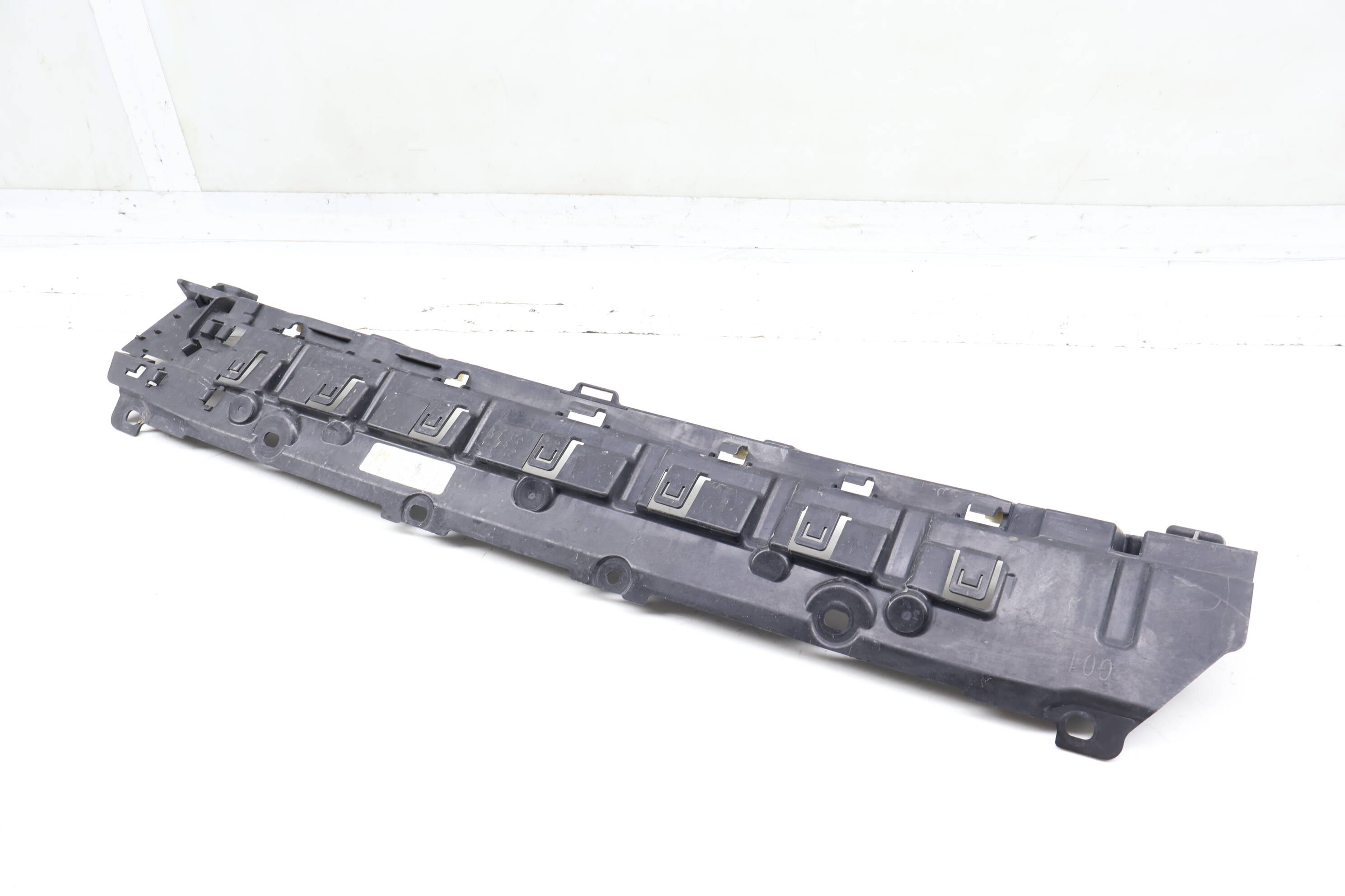 Bumper Mount Bracket (Center) 51127400674