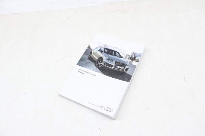 2017 Owners Manual (Q5) 8R0012721BB main product photo