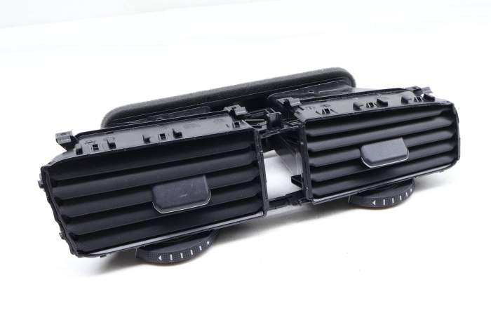 Center Dash Air Vent 5GM819728B main product photo