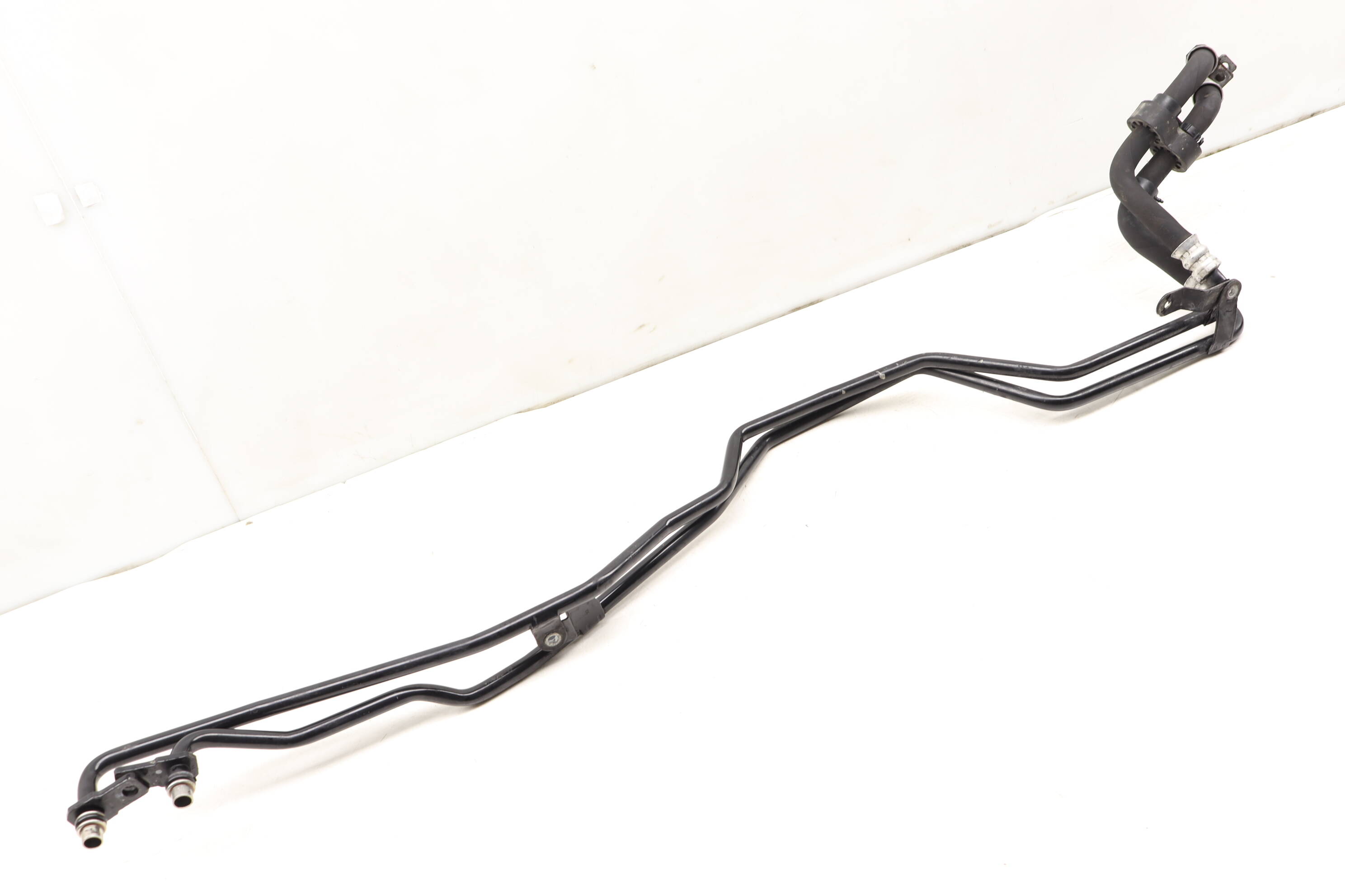 Transmission Oil Cooler Pipe / Line Set 7L8317801F