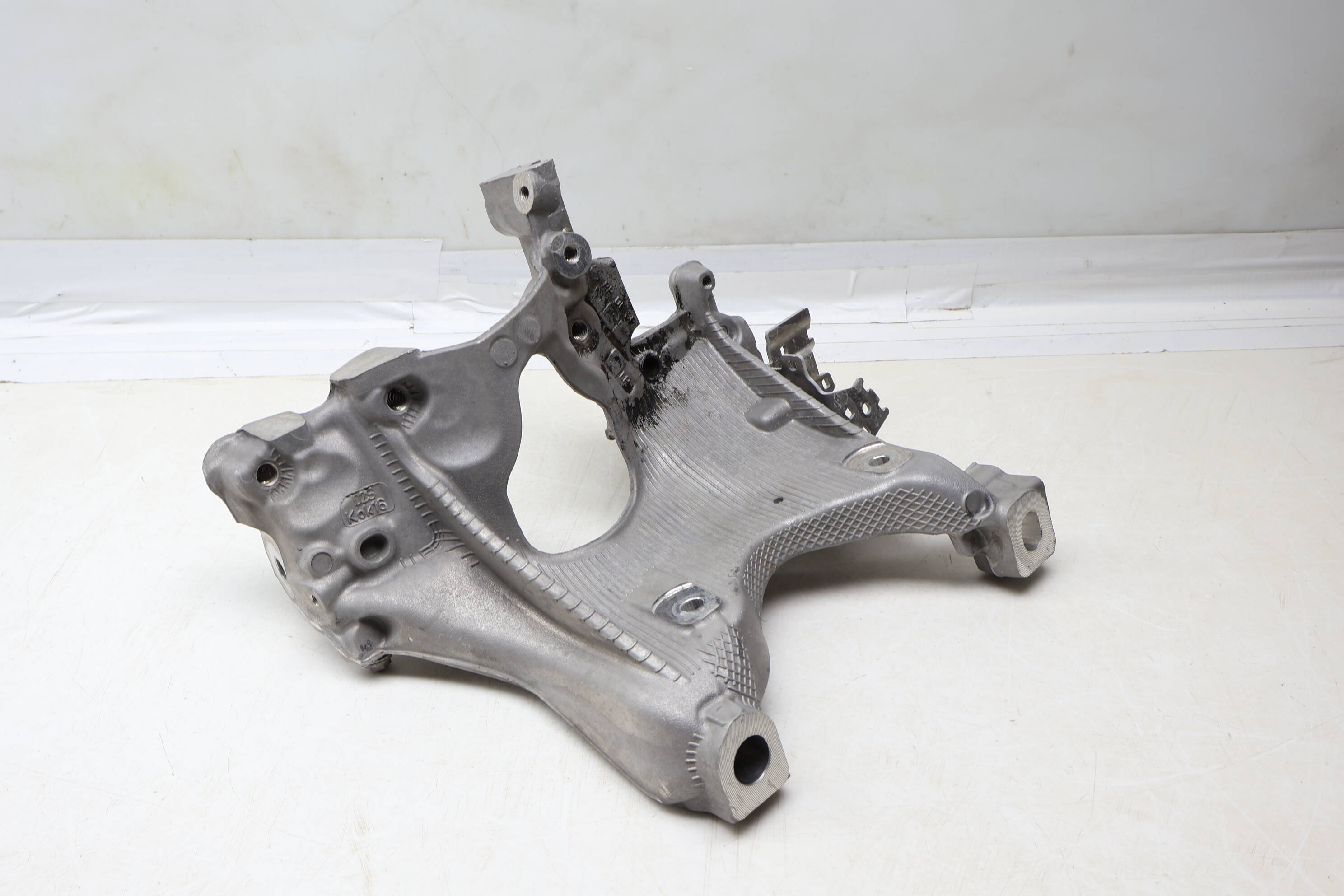Subframe / Sub Frame Mount Bracket 8W0399296E