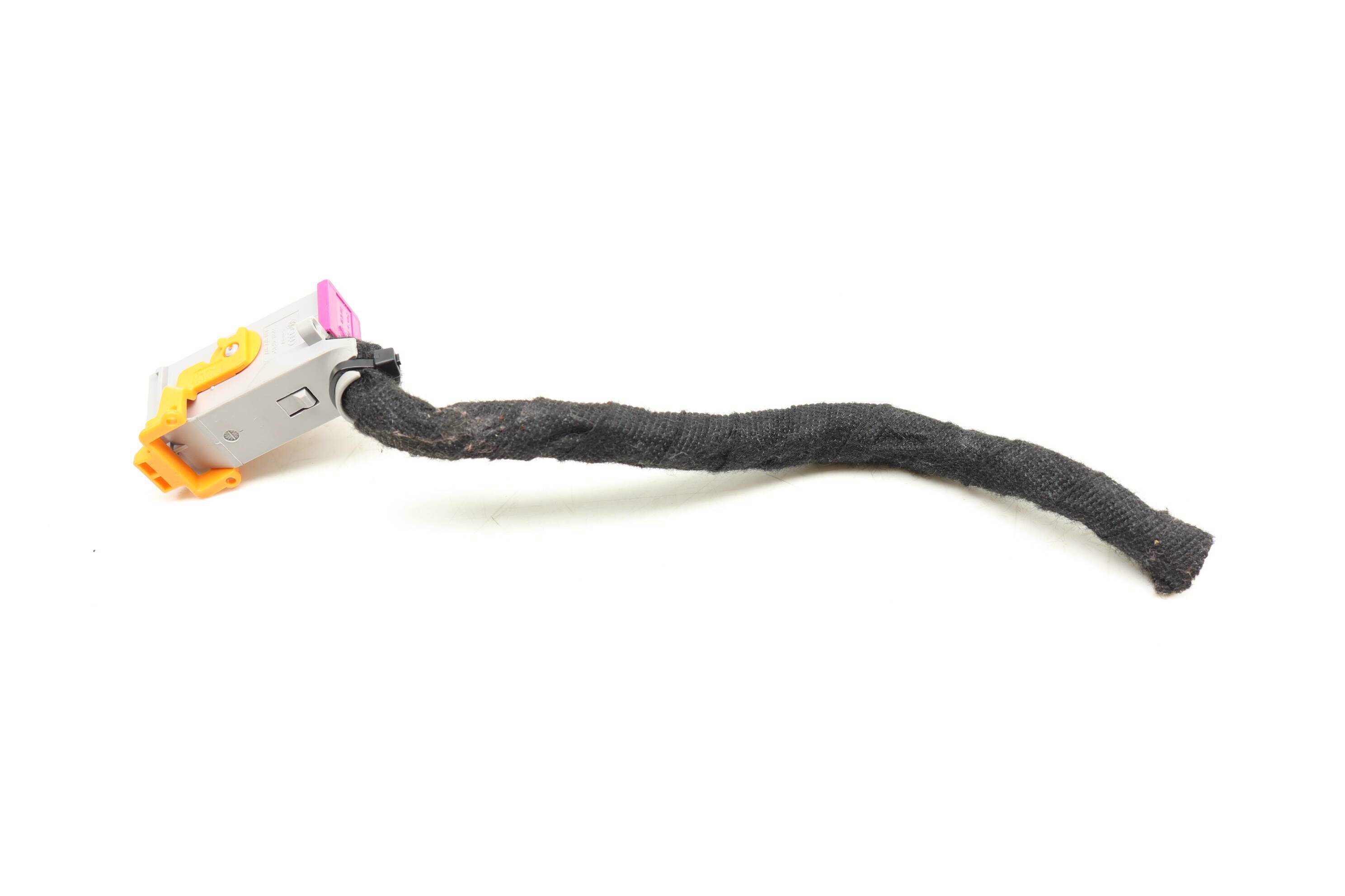 Instrument Cluster Wiring Connector / Pigtail