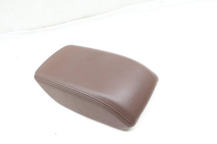 Center Console Armrest Cover 8U0864207N main product photo