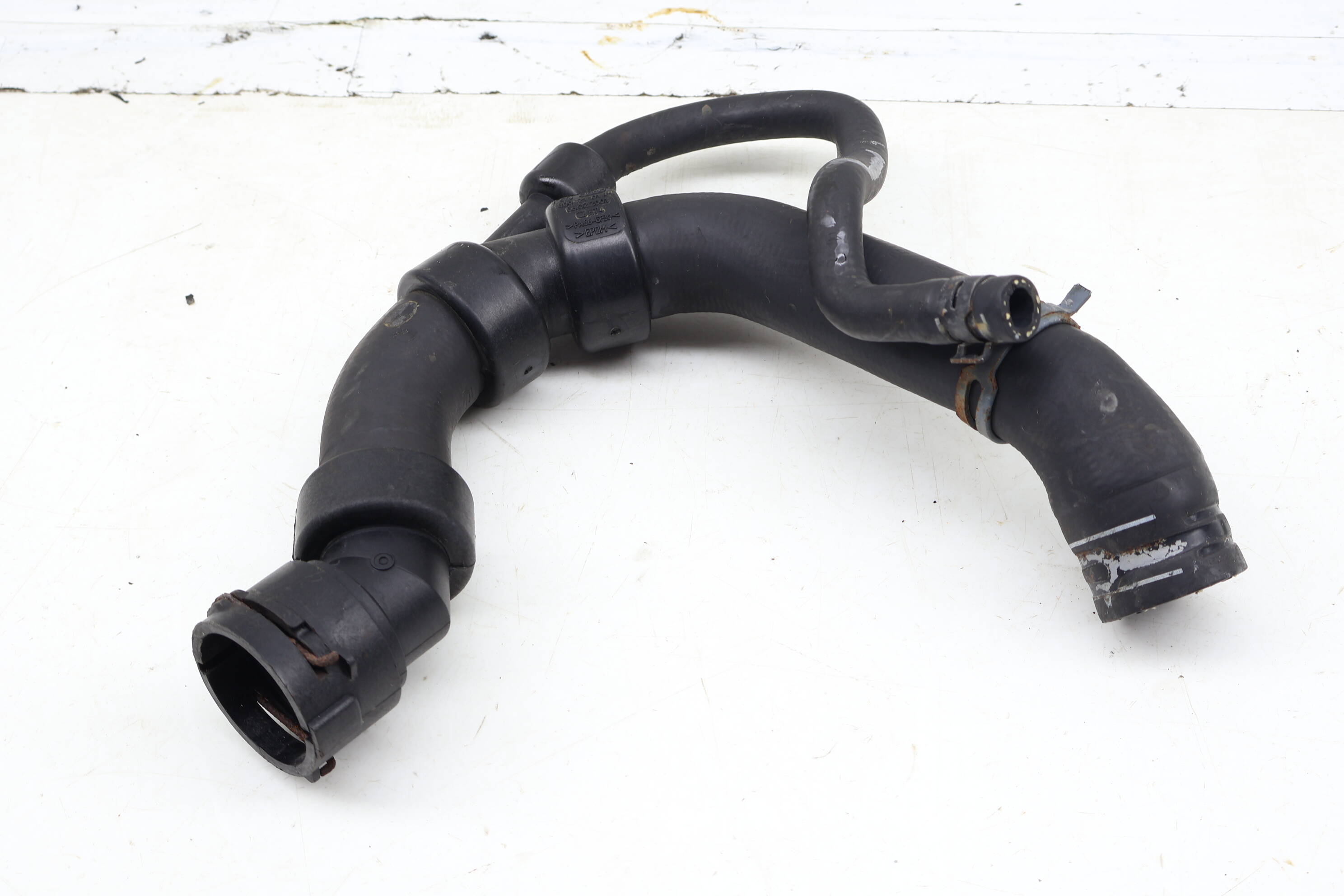 Upper Radiator Coolant Hose / Line 8D0121101AF