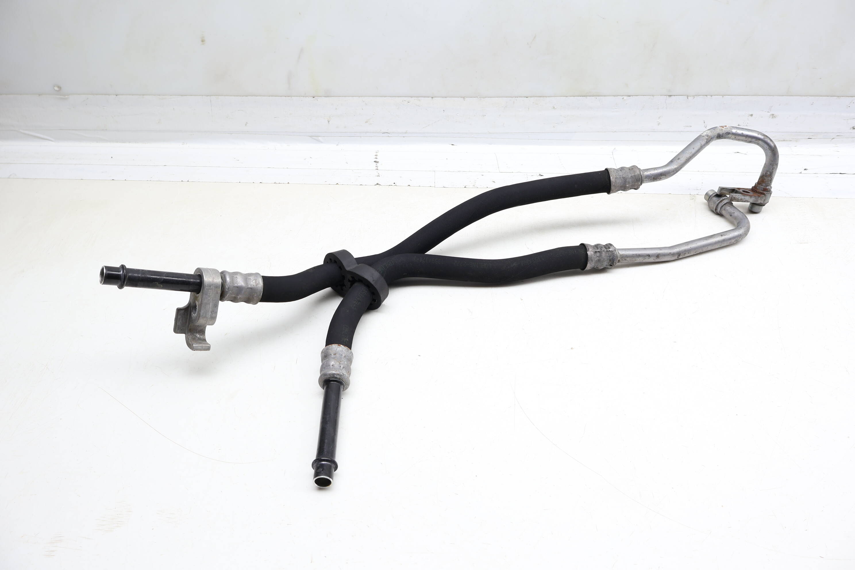 Engine Oil Cooler Pipe / Line Set 17223448666