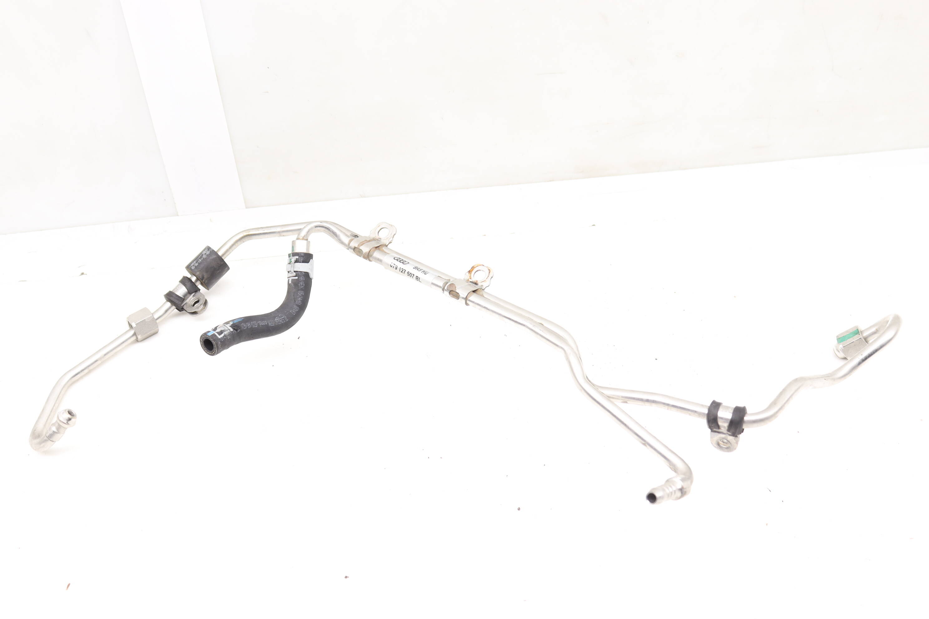 Fuel Line / Pipe 079127507BL