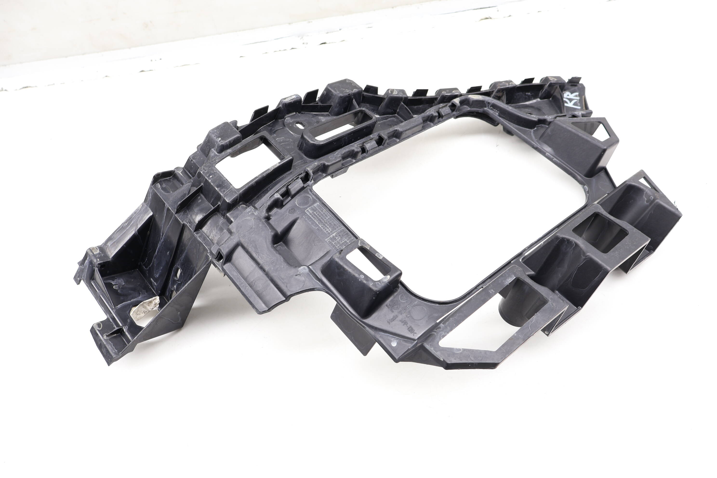 Bumper Guide Mount / Bracket 7P6807376B