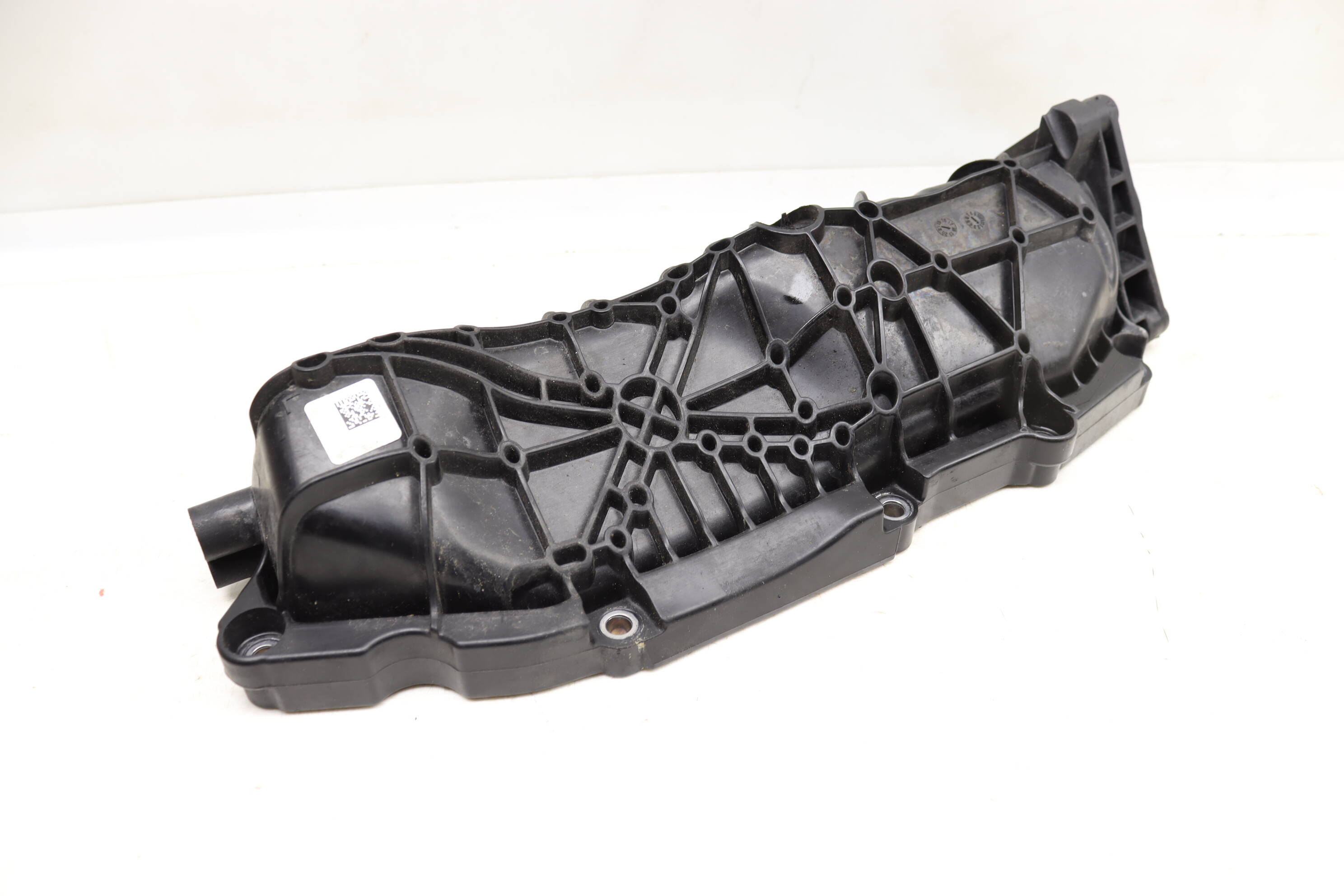 Intake Manifold 06M133268P