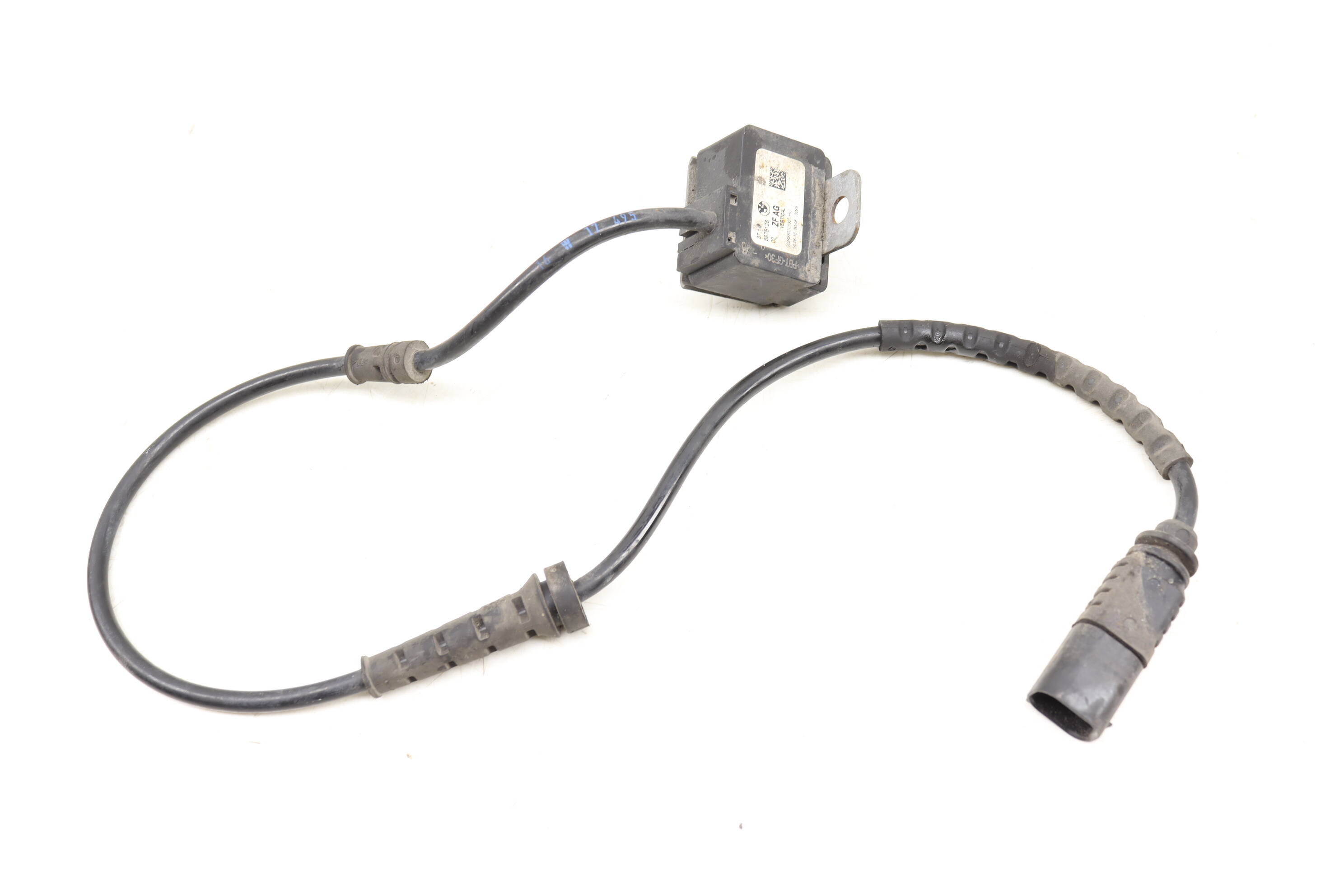 37① 37106869031 - AIR SPRING STRUT, FRONT LEFT | Turner Motorsport