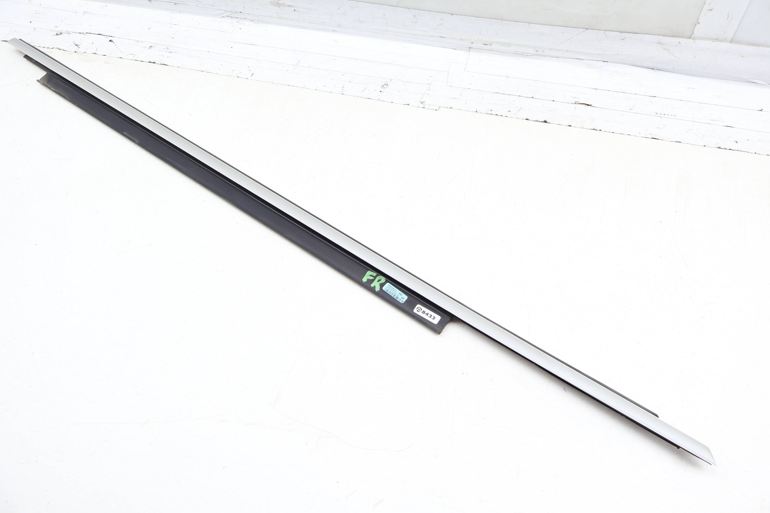 Door Window Slot Seal Trim 8R0853284F