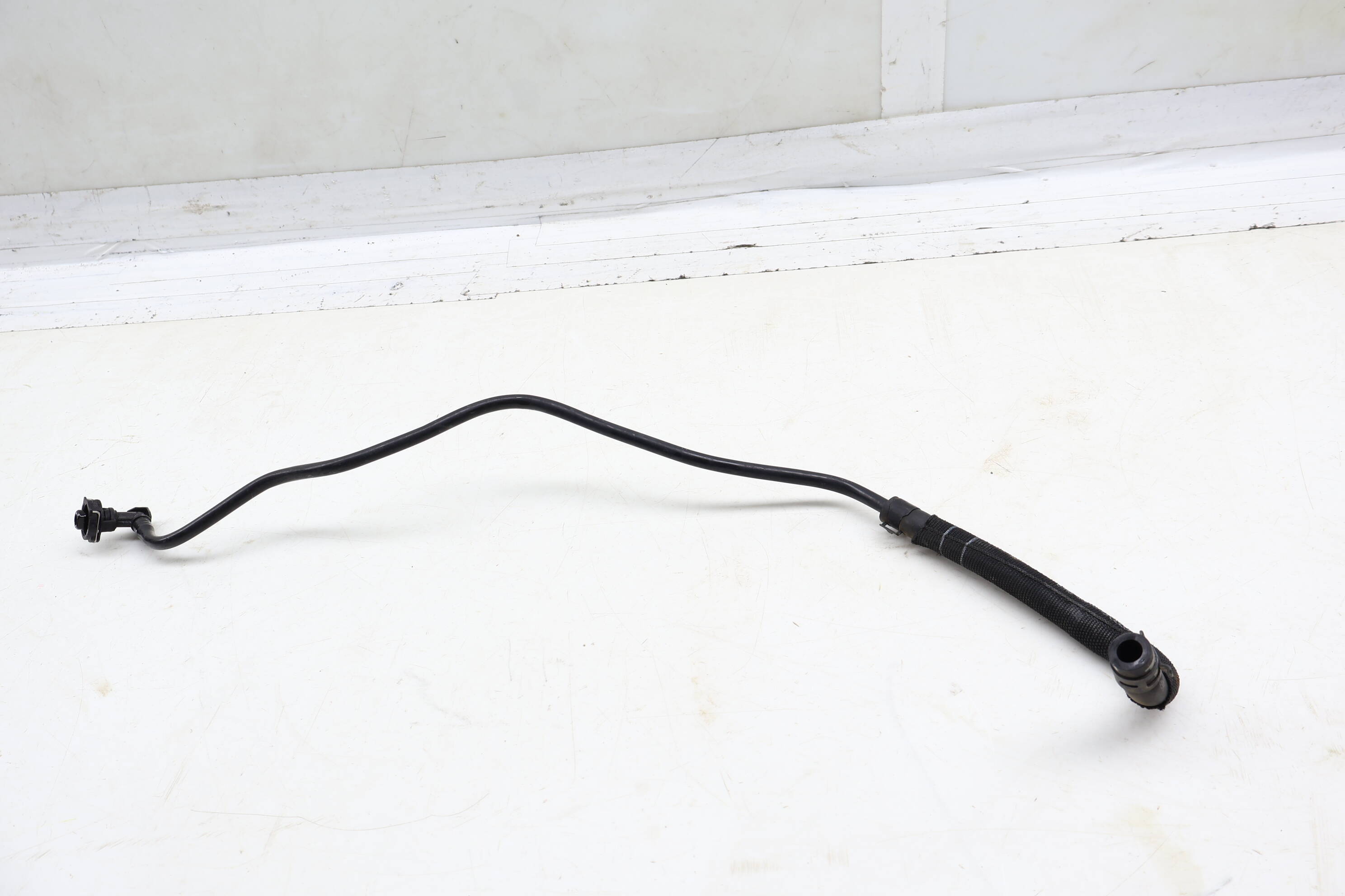 Coolant Reservoir Hose / Line 8R0121081BP