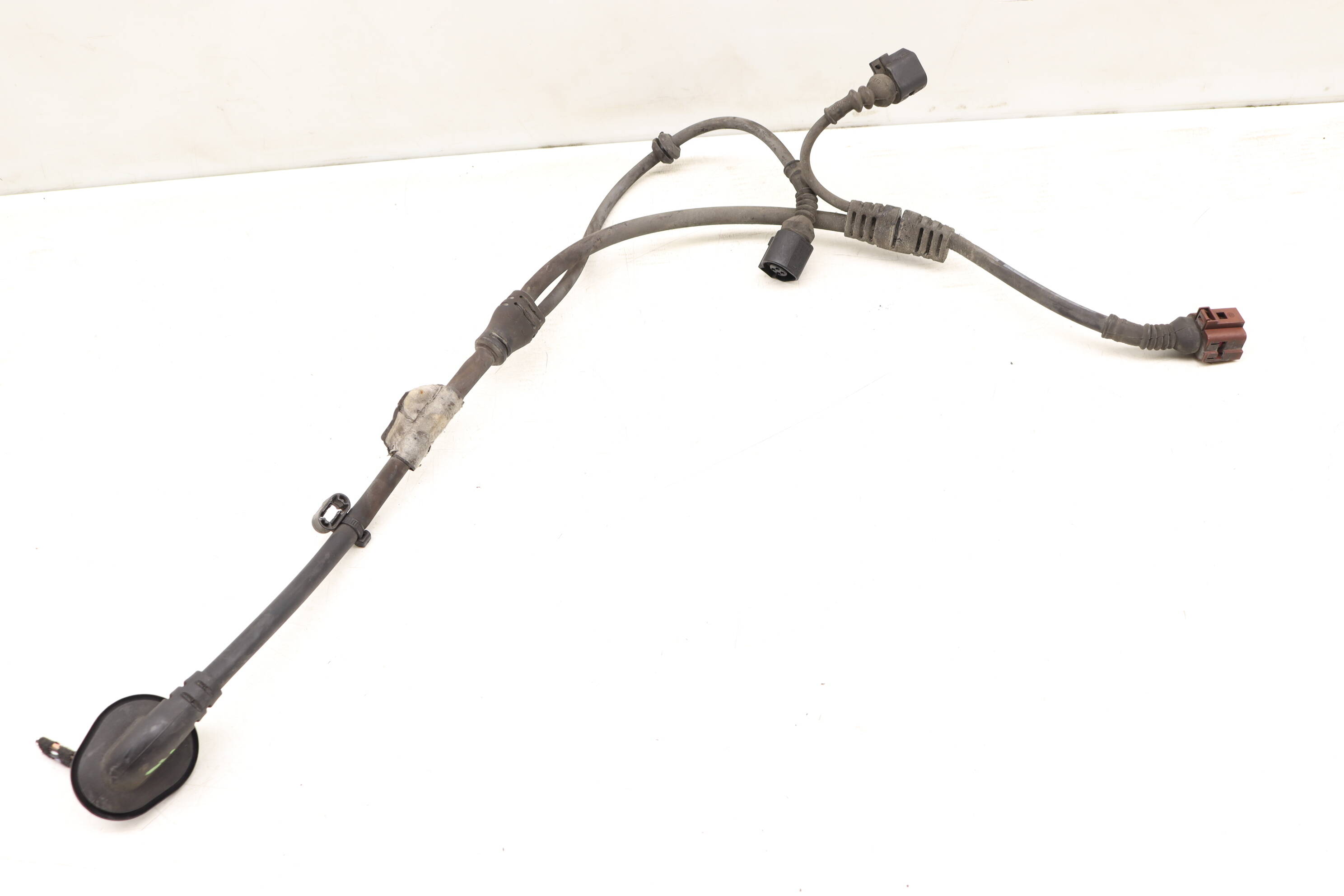 Speed Sensor / Parking Brake Wiring Harness 8K1972253D