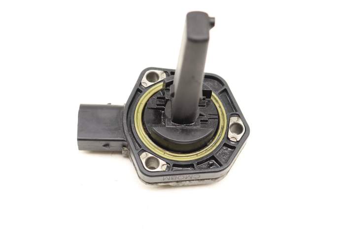 Engine Oil Level Sensor 12617501786 main product photo