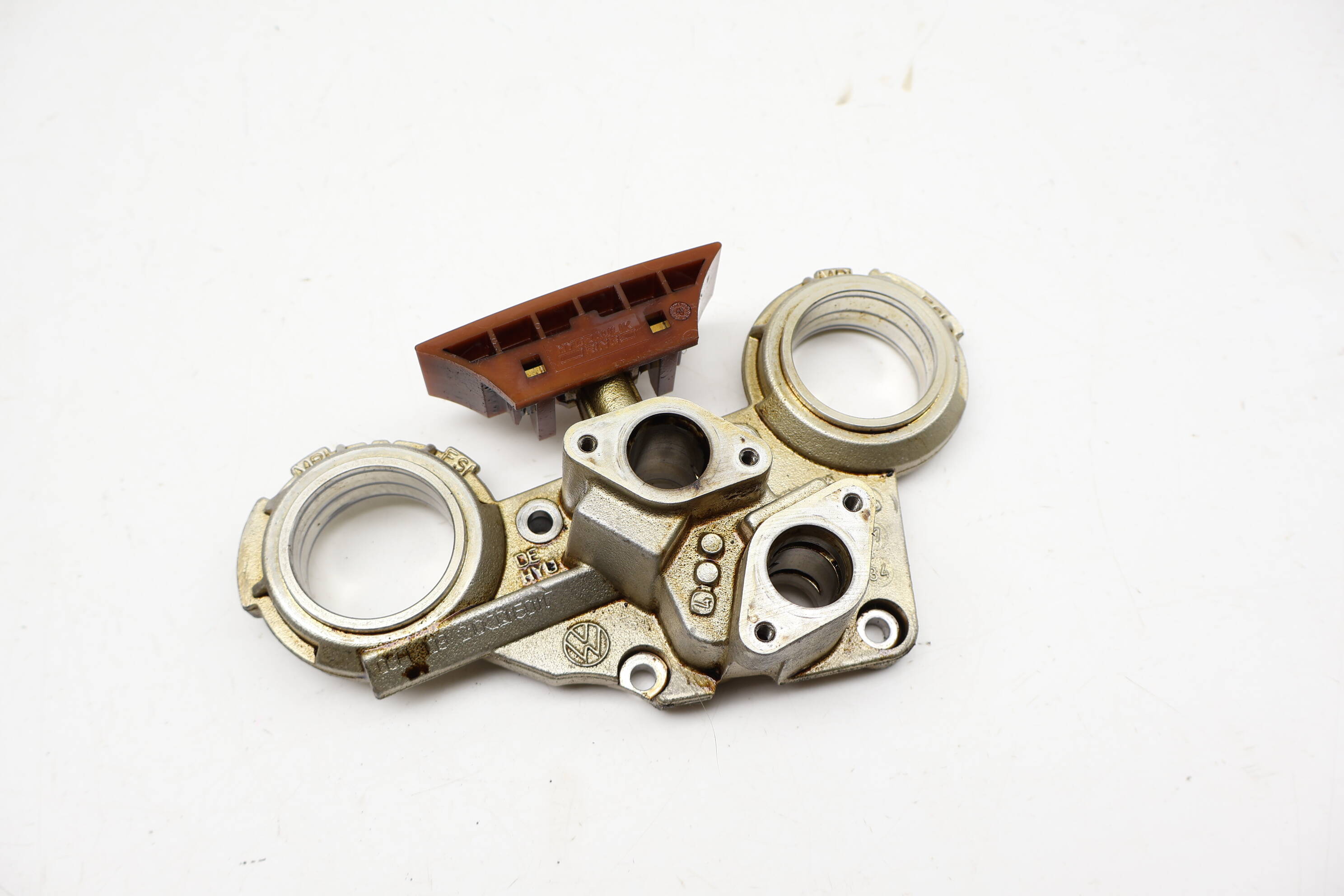 Camshaft Adjuster Housing / Timing Case 03H109210C 95810521500