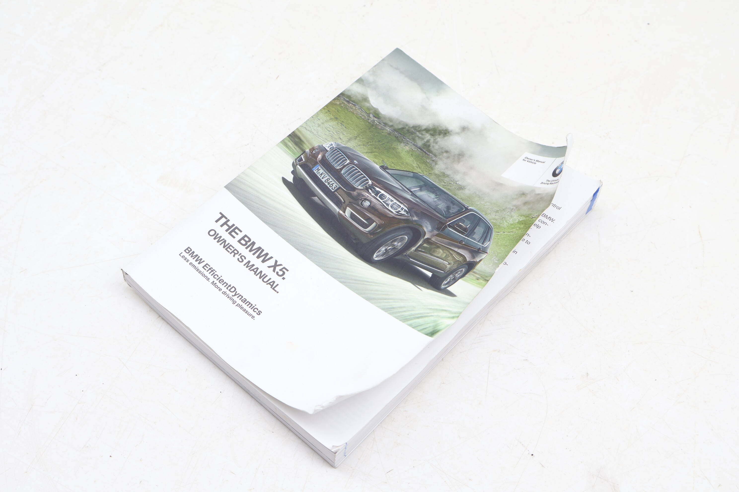 2017 Owners Manual (F15) 01402977569