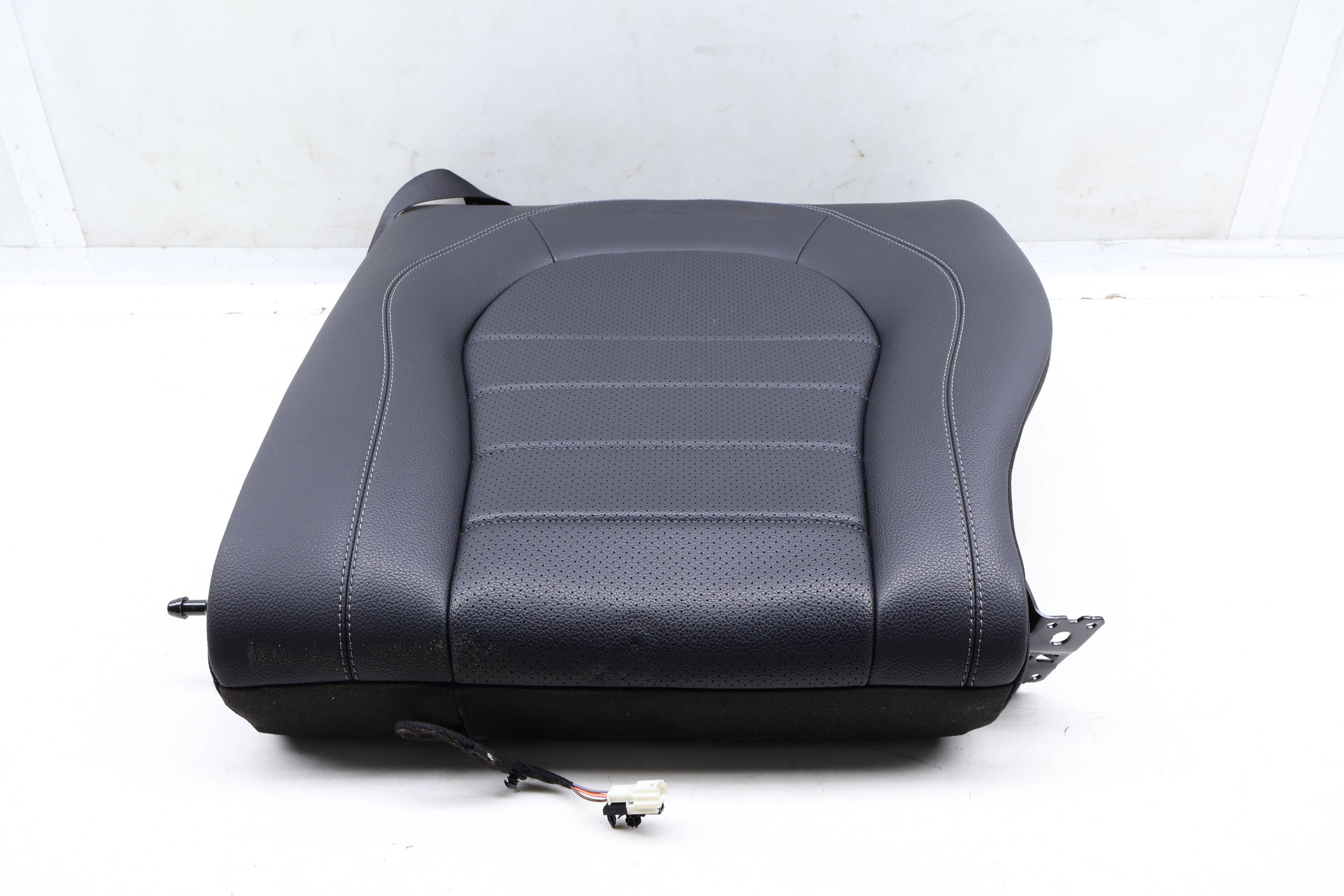 Upper Seat Backrest Cushion 2539202302