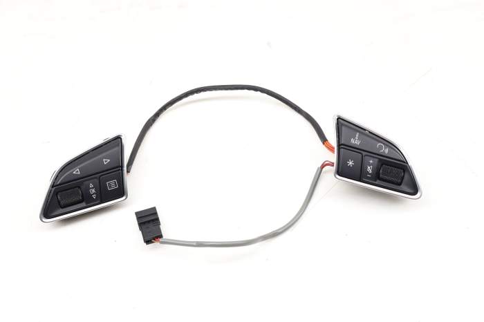Steering Wheel Control Switch / Button Set 8U0951523A main product photo