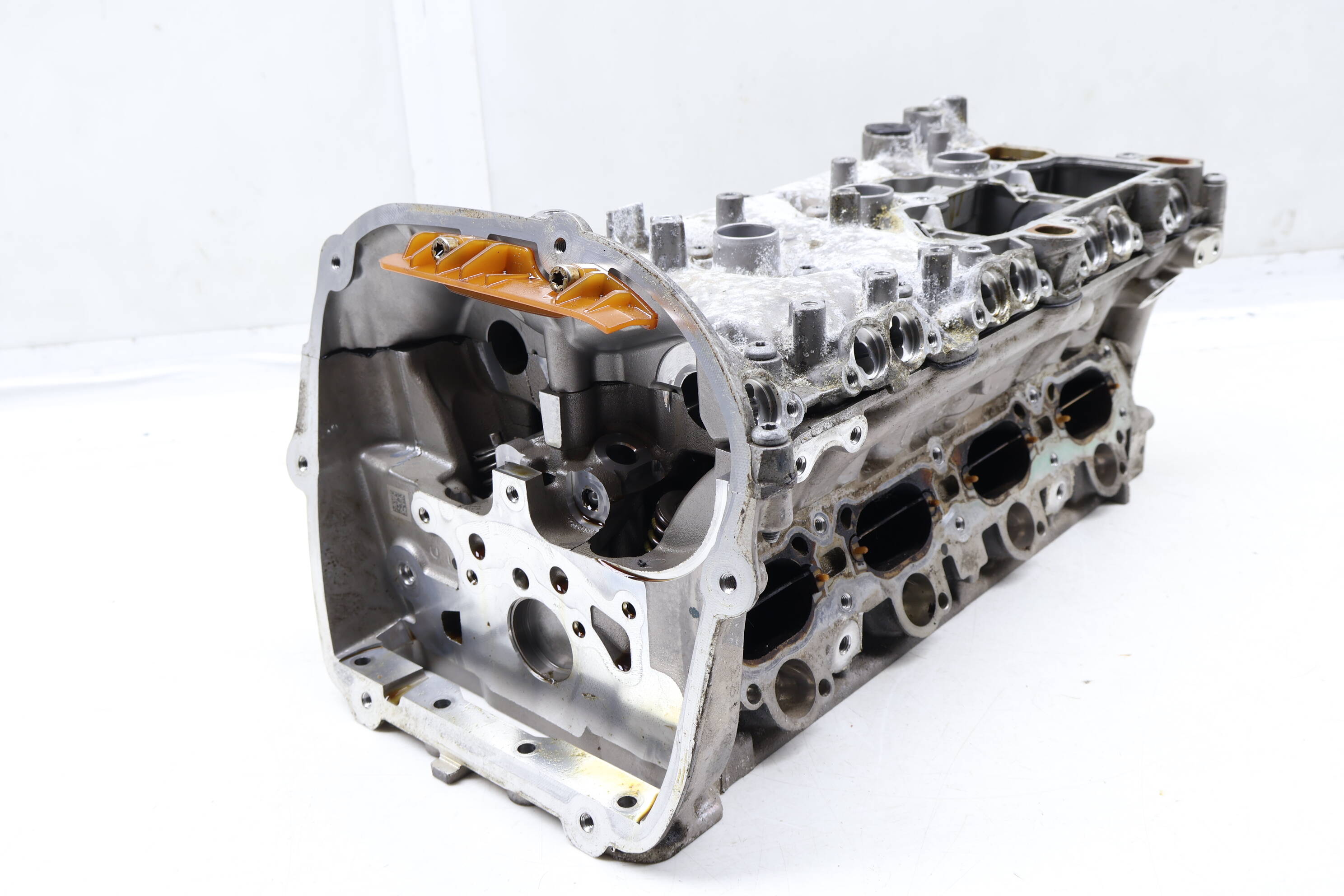 Engine Cylinder Head 06L103064S