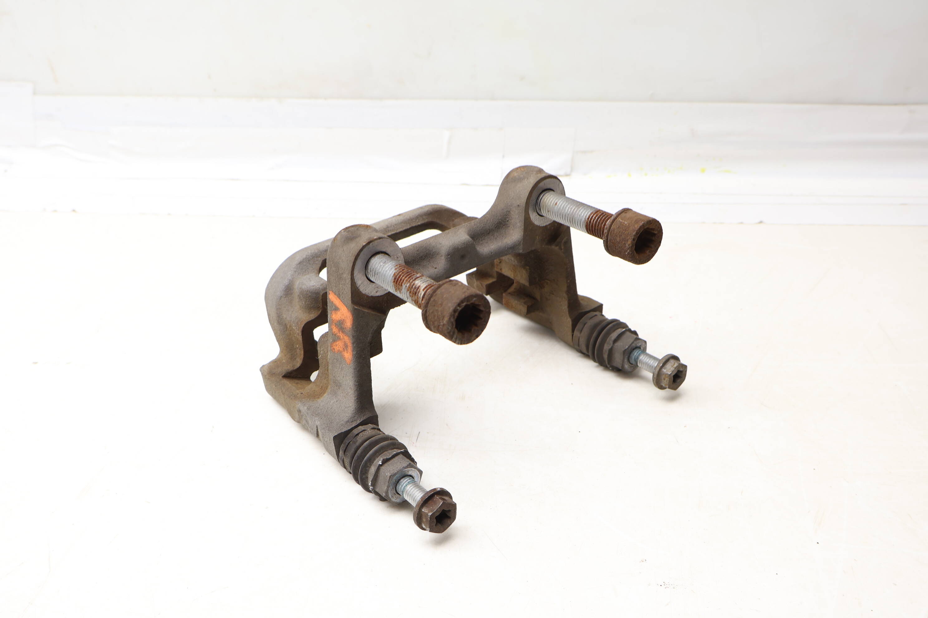 Brake Caliper Carrier / Bracket 5QM615426A