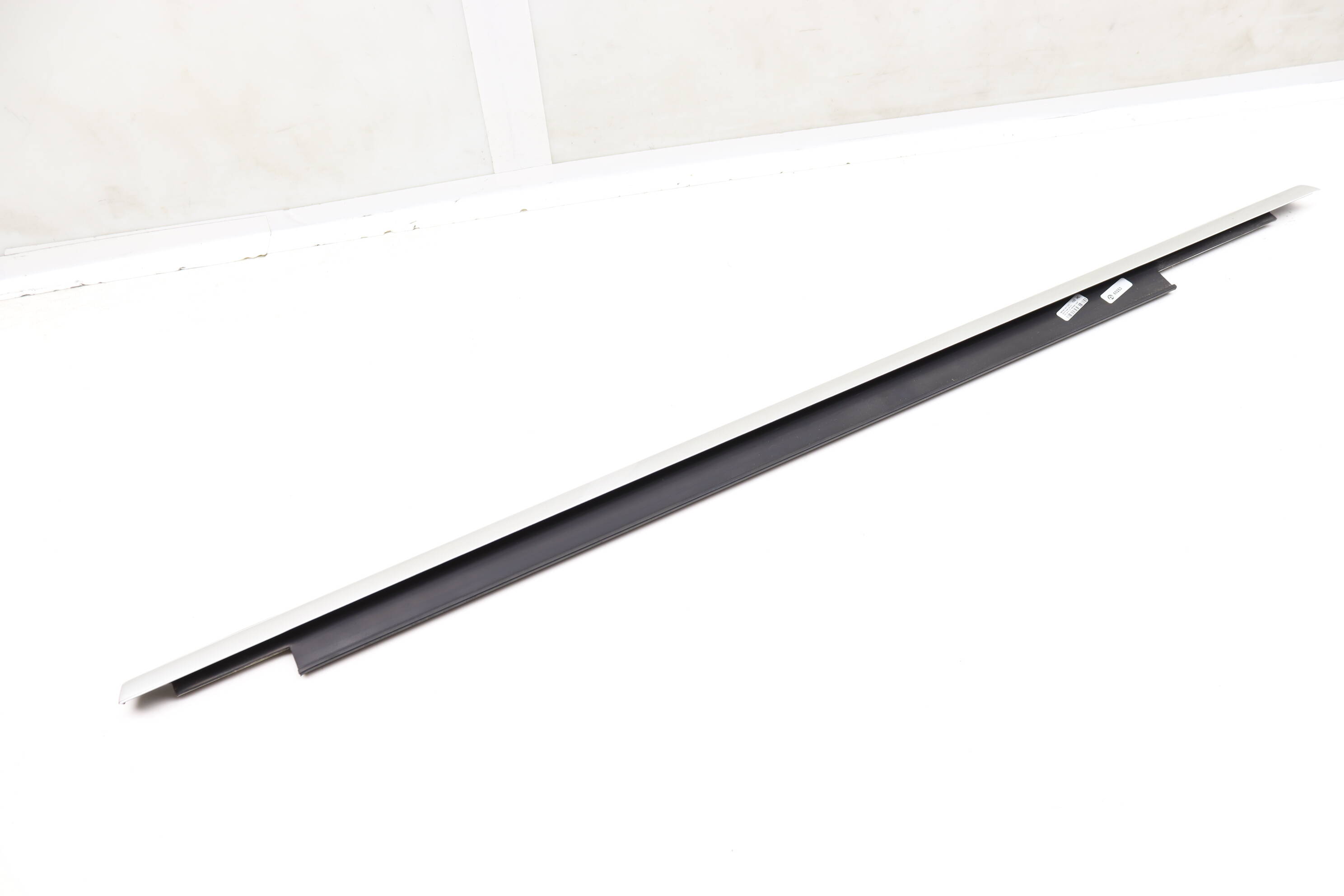 Door&#x20;Window&#x20;Slot&#x20;Seal&#x20;Trim&#x20;8R0853763F