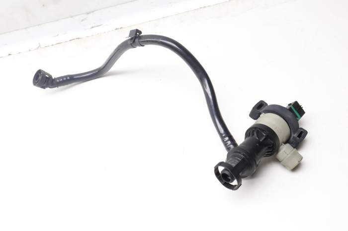 Fuel Tank Ventilation Valve / Hose 13907636147 main product photo