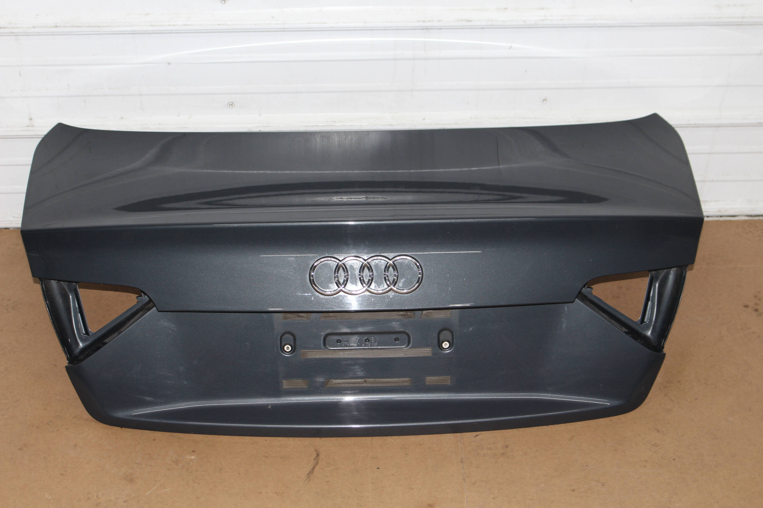 Trunk / Deck Lid 8T0827023AJ