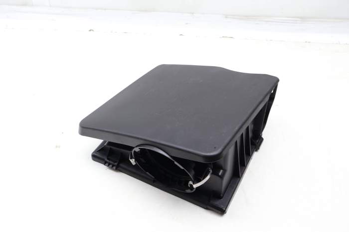 Engine Air Filter Housing / Box (Upper) 13717501975 main product photo