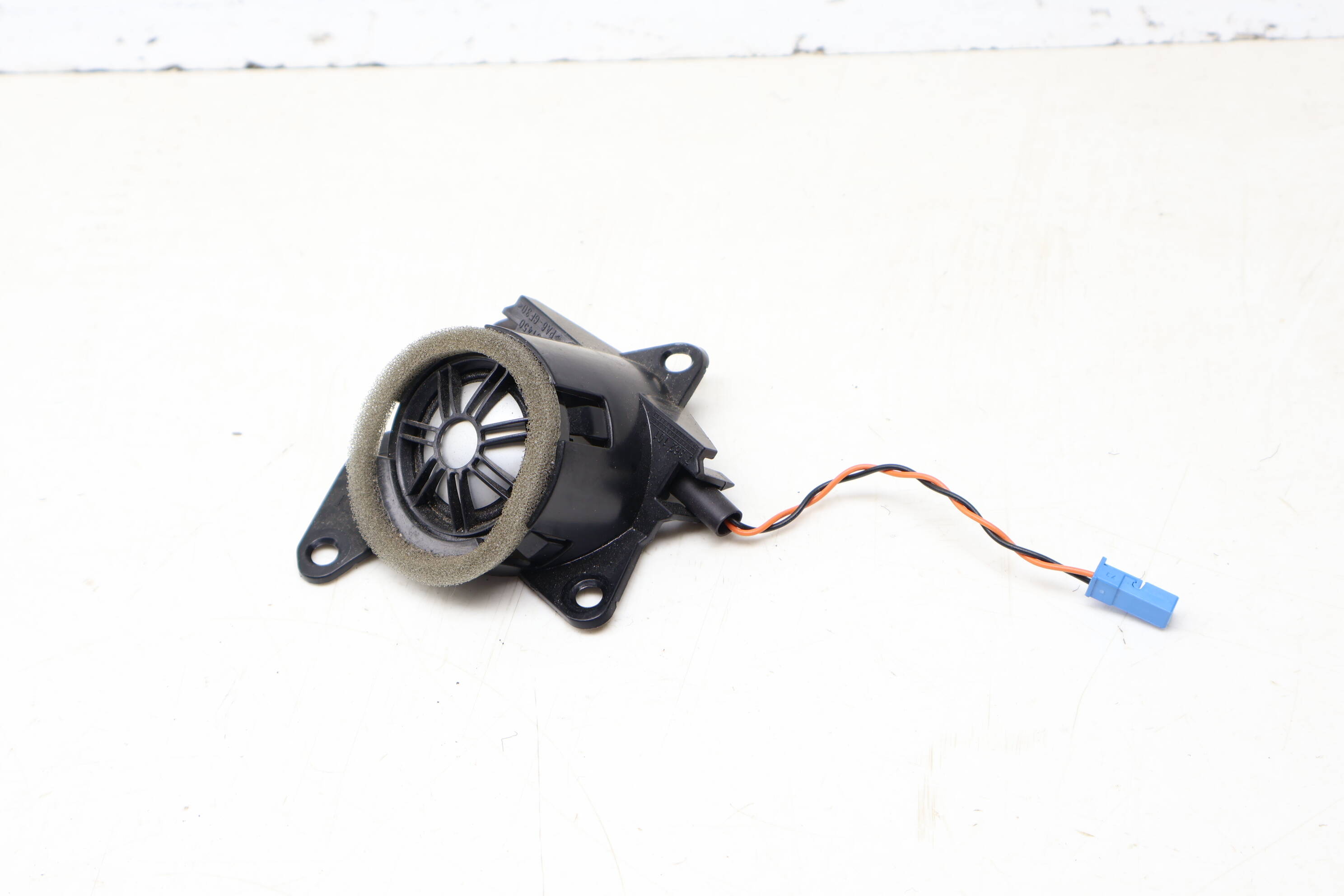 Top-Hifi Speaker Mount / Bracket W/ Tweeter 51477362101