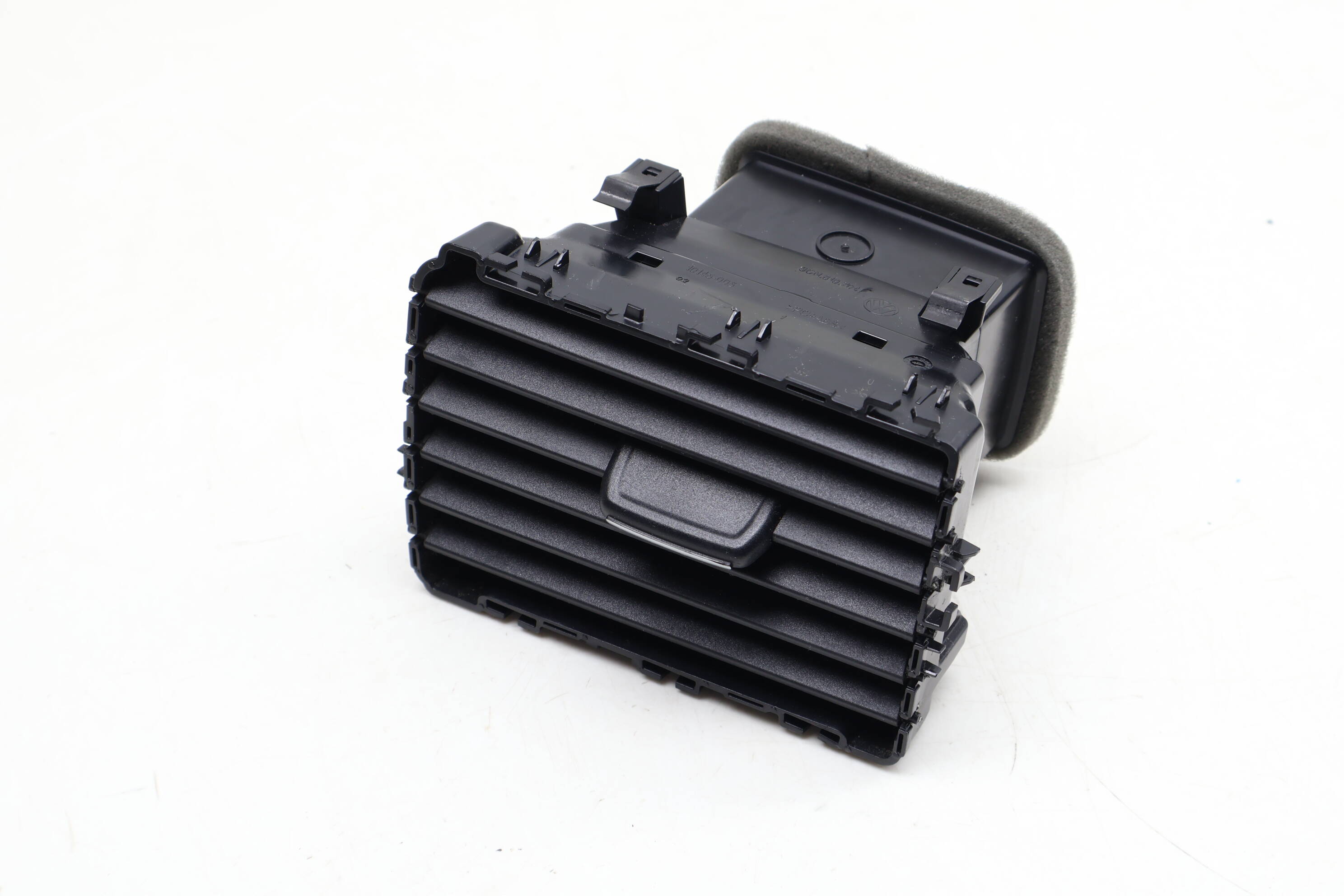 Dash Air Vent 3CN819704