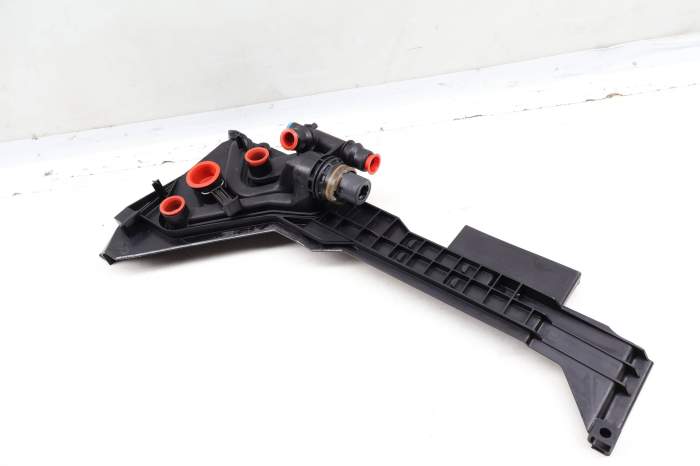 Coolant Reservoir / Tank Mounting Plate Bracket 17113400017 main product photo