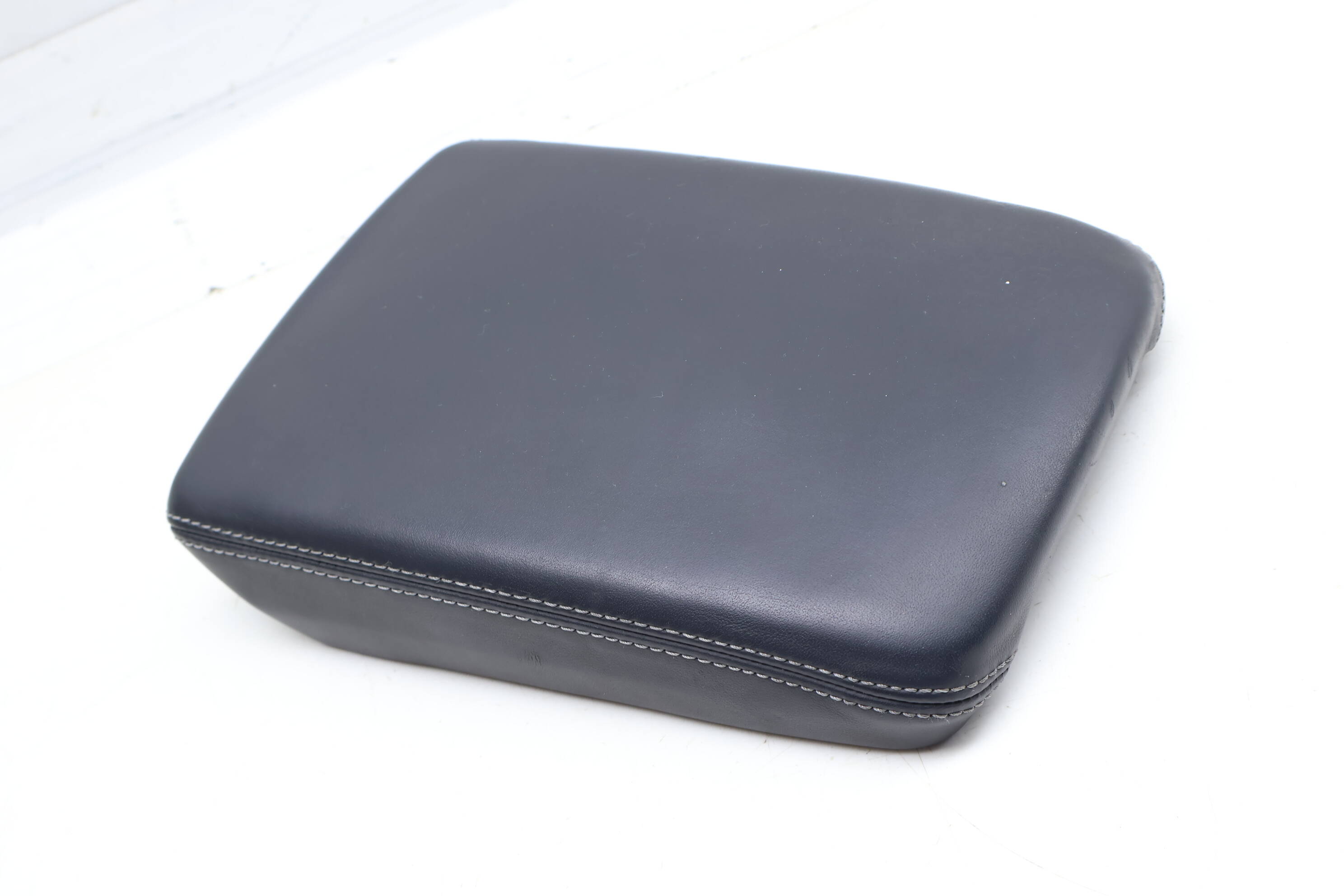 Center Console Armrest Cover 8W0864207J