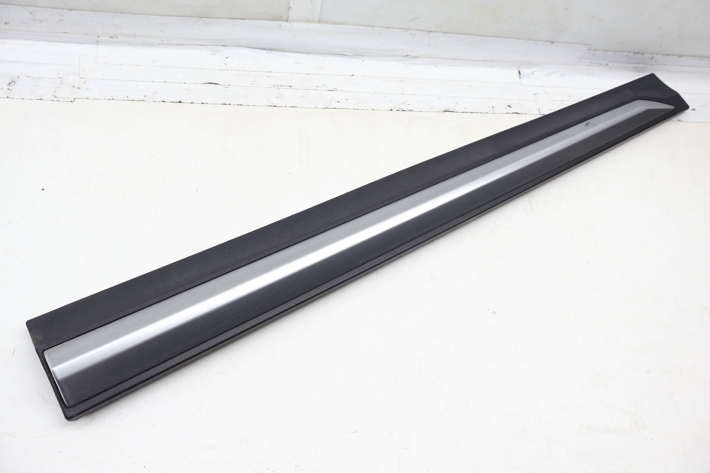Lower Door Molding / Blade 51477352555