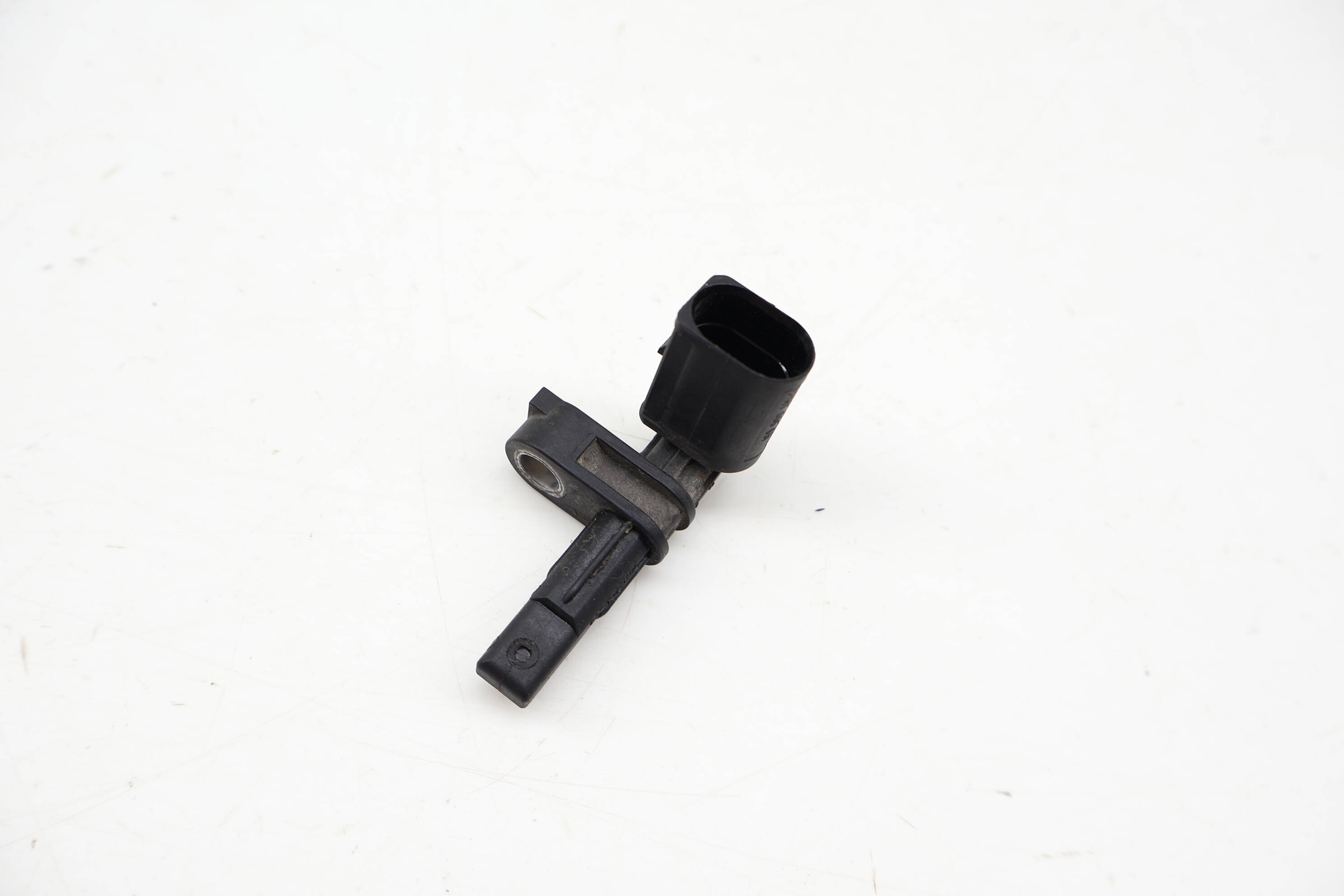 Abs / Wheel Speed Sensor WHT005651 95860640500