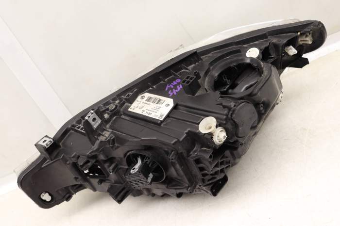 BMW Right Led Headlight / Headlamp 63117471310 BMW Right Led Headlight / Headlamp 63117471310