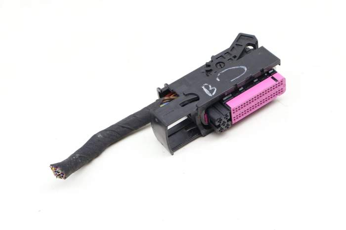 Tcu / Tcm / Transmission Module Wiring Connector main product photo