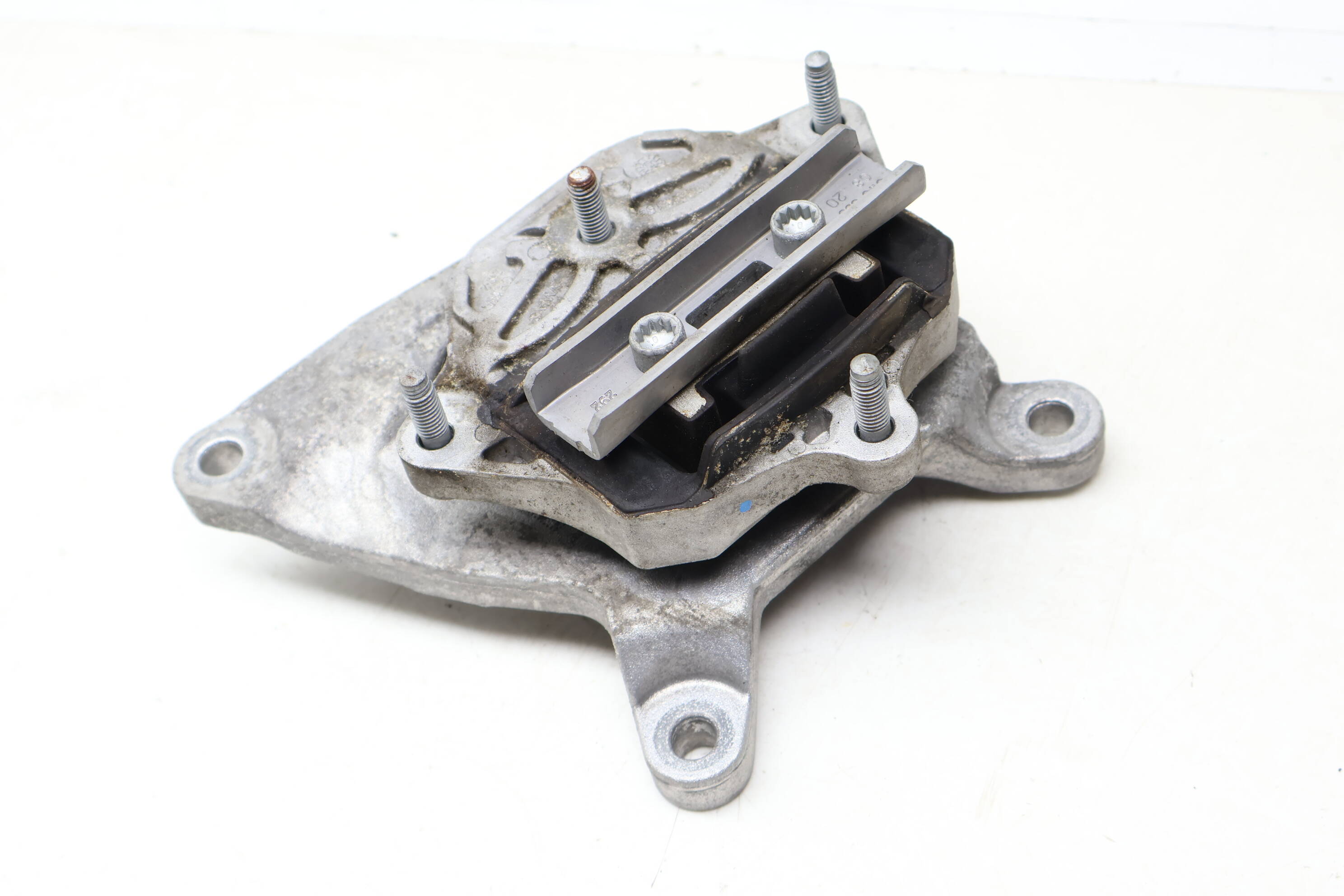 Transmission Mount / Bracket 8W0399118D
