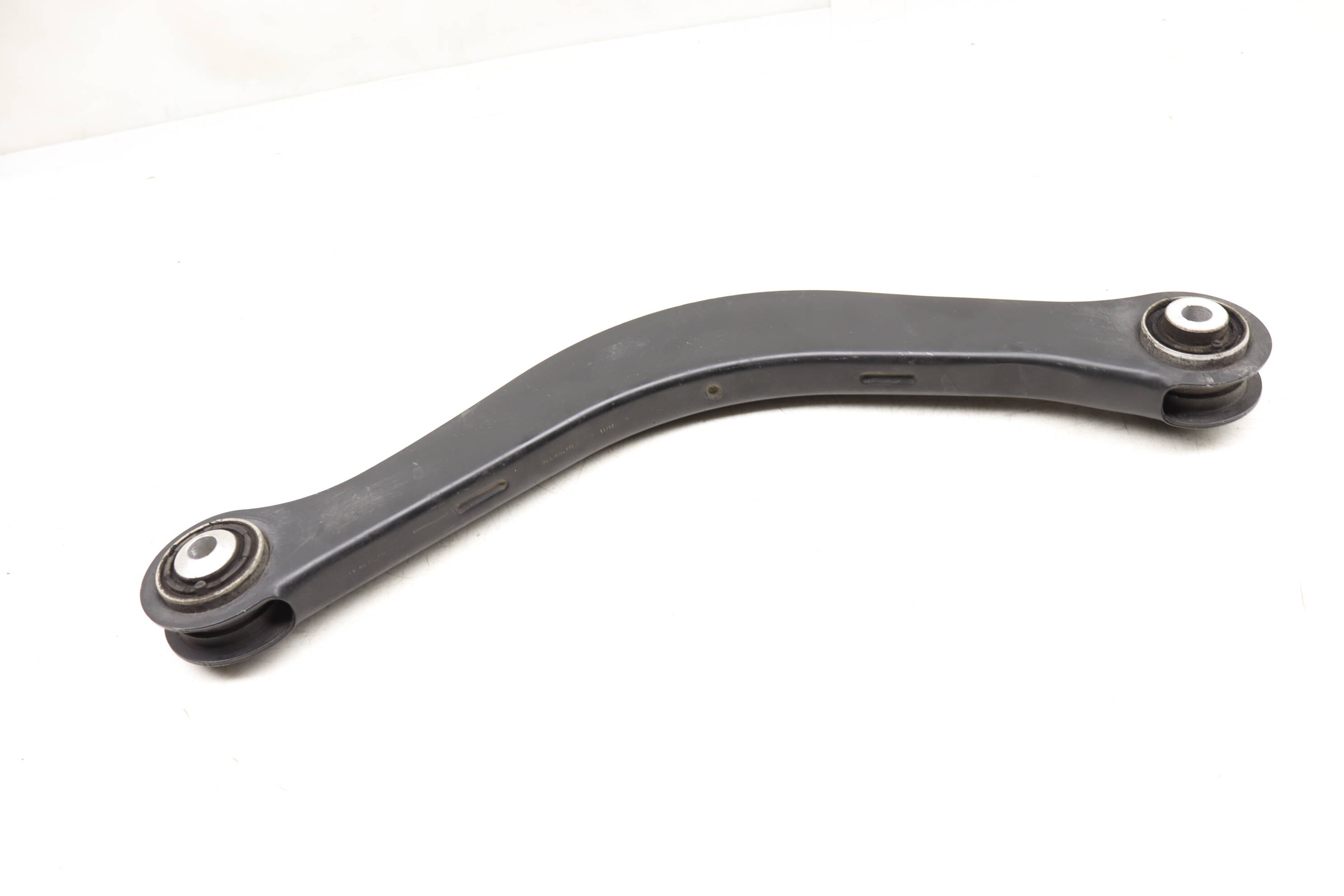 Upper&#x20;Control&#x20;Arm&#x20;&#x28;Rearward&#x29;&#x20;8W0505397E