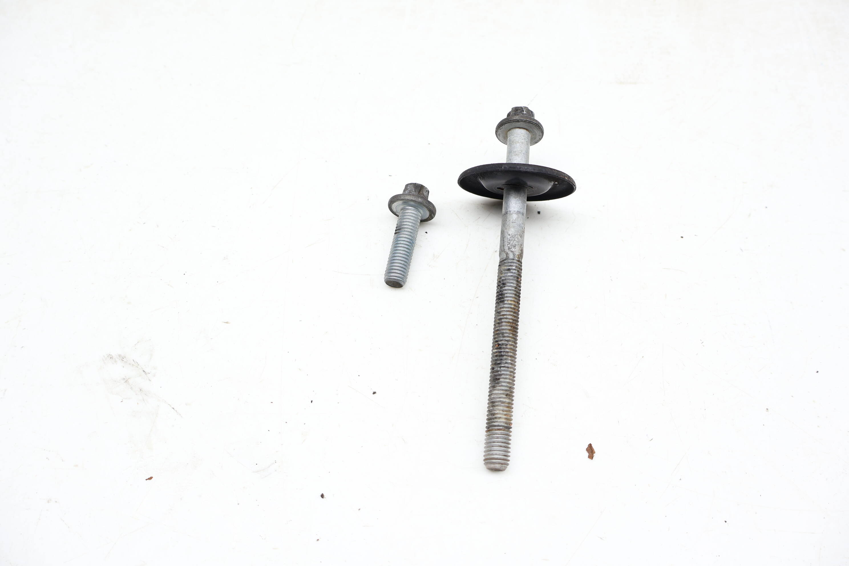 Alternator Screw / Bolt Set (2)