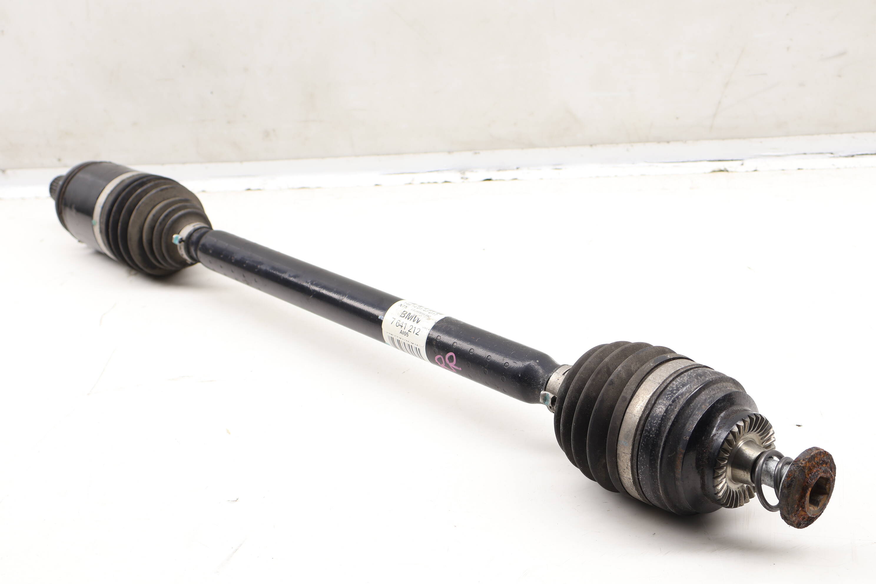 Cv Axle / Transmission Output Shaft 33207641212