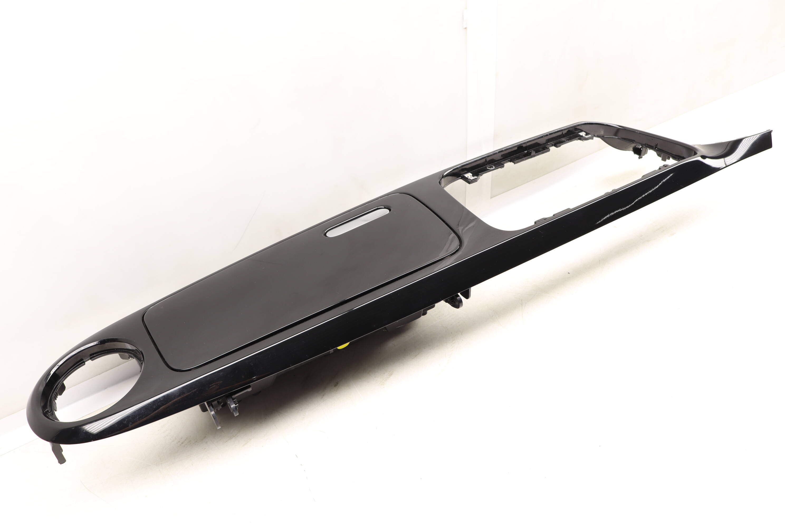 Dash Trim / Storage Bin 5C1858366K