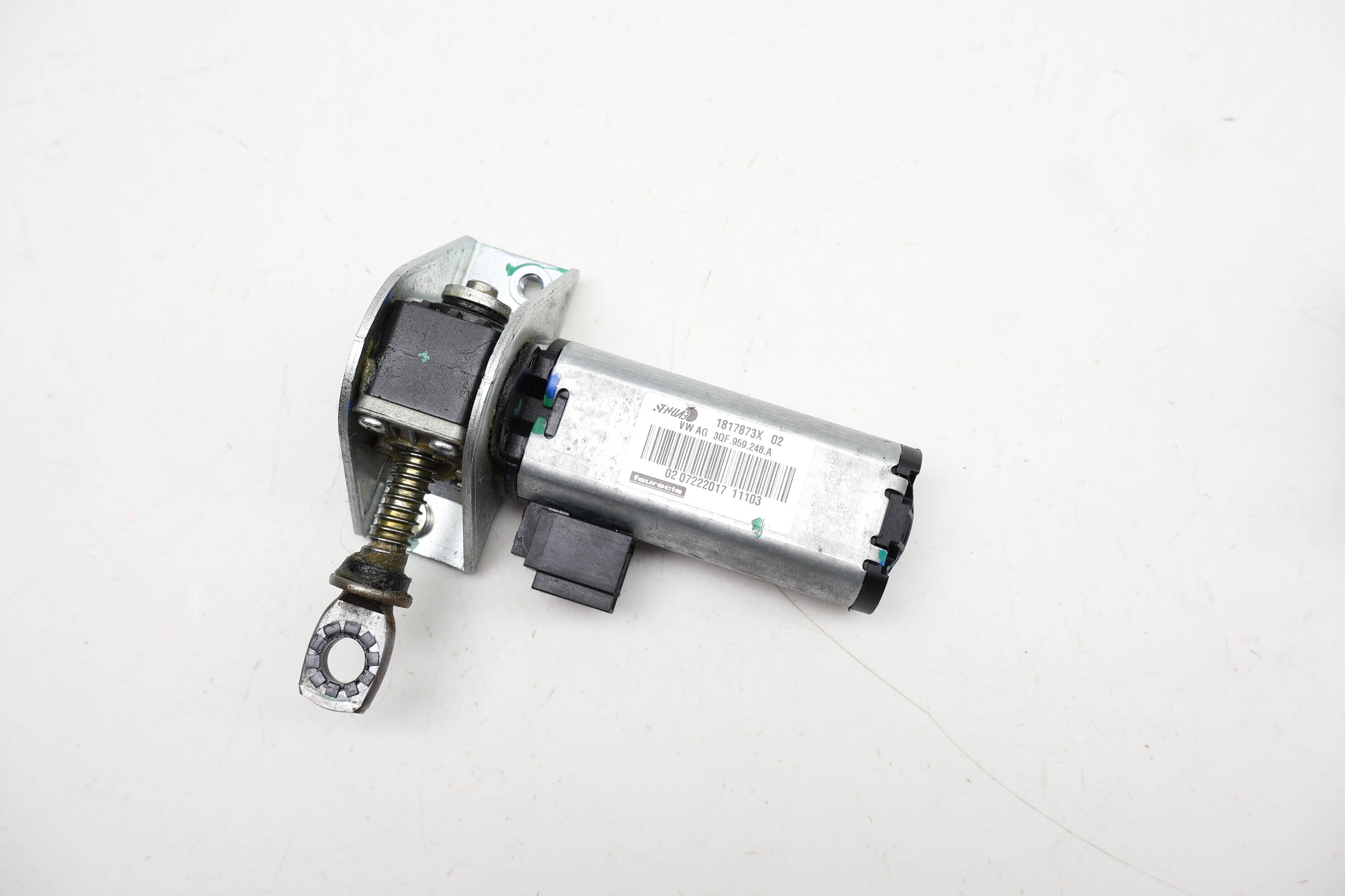 Front Tilt Seat Motor (Rake) 3QF959248A