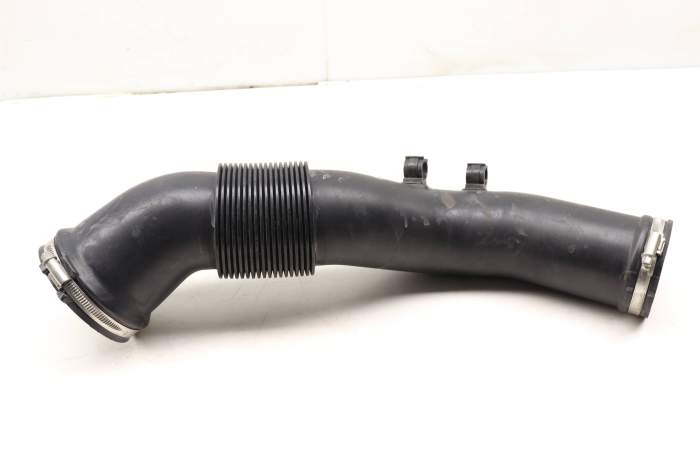 Air Intake Hose / Tube 4H0129616G main product photo
