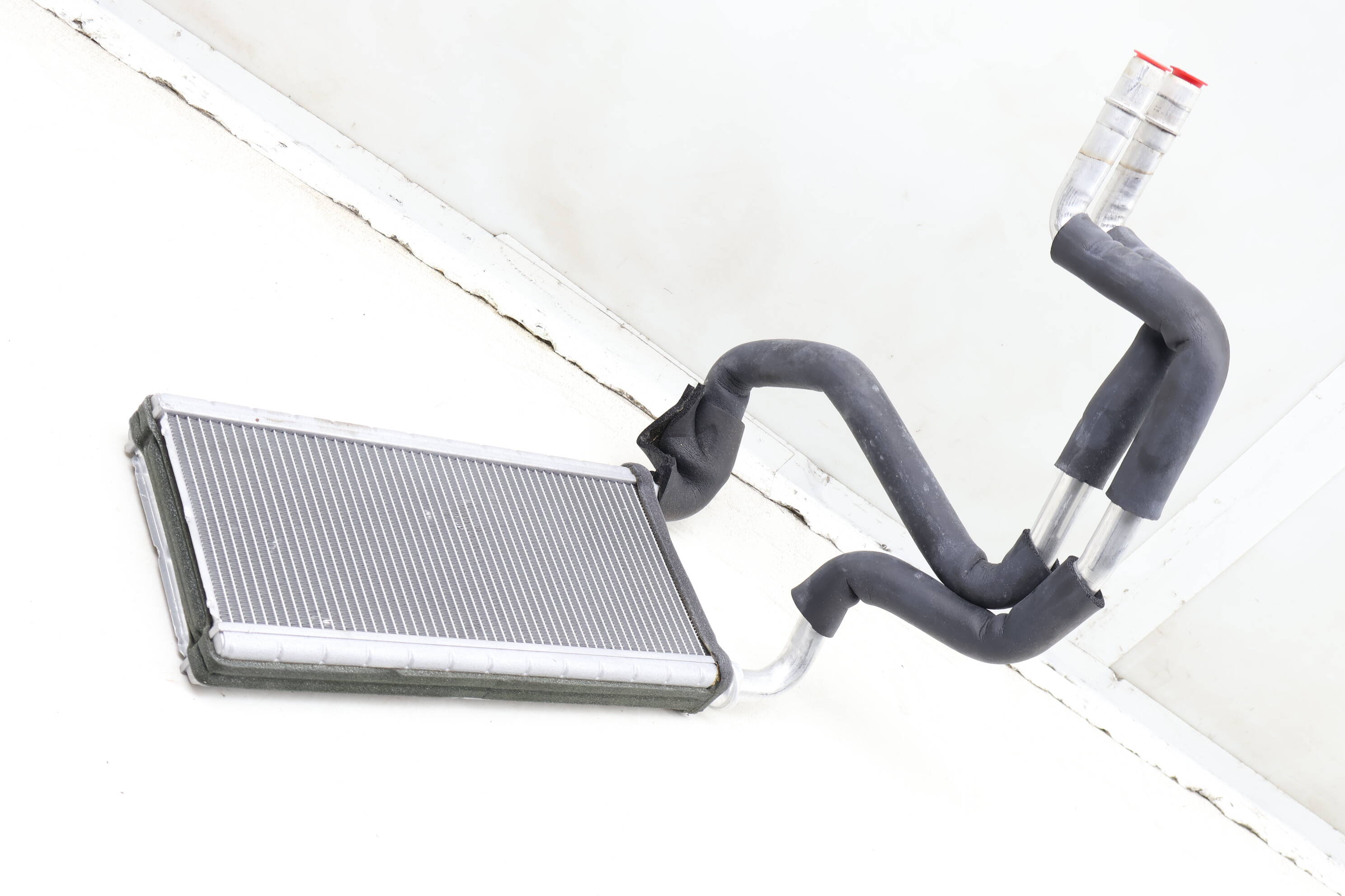 エアコン コンプレッサー 適用: ランド ローバー/ROVER ディスカバリー 3.0L ジャガー/JAGUAR 3.0L 2009-13 9X23-19D629-DA LR013934 LR056365 AL-II-9906 AL