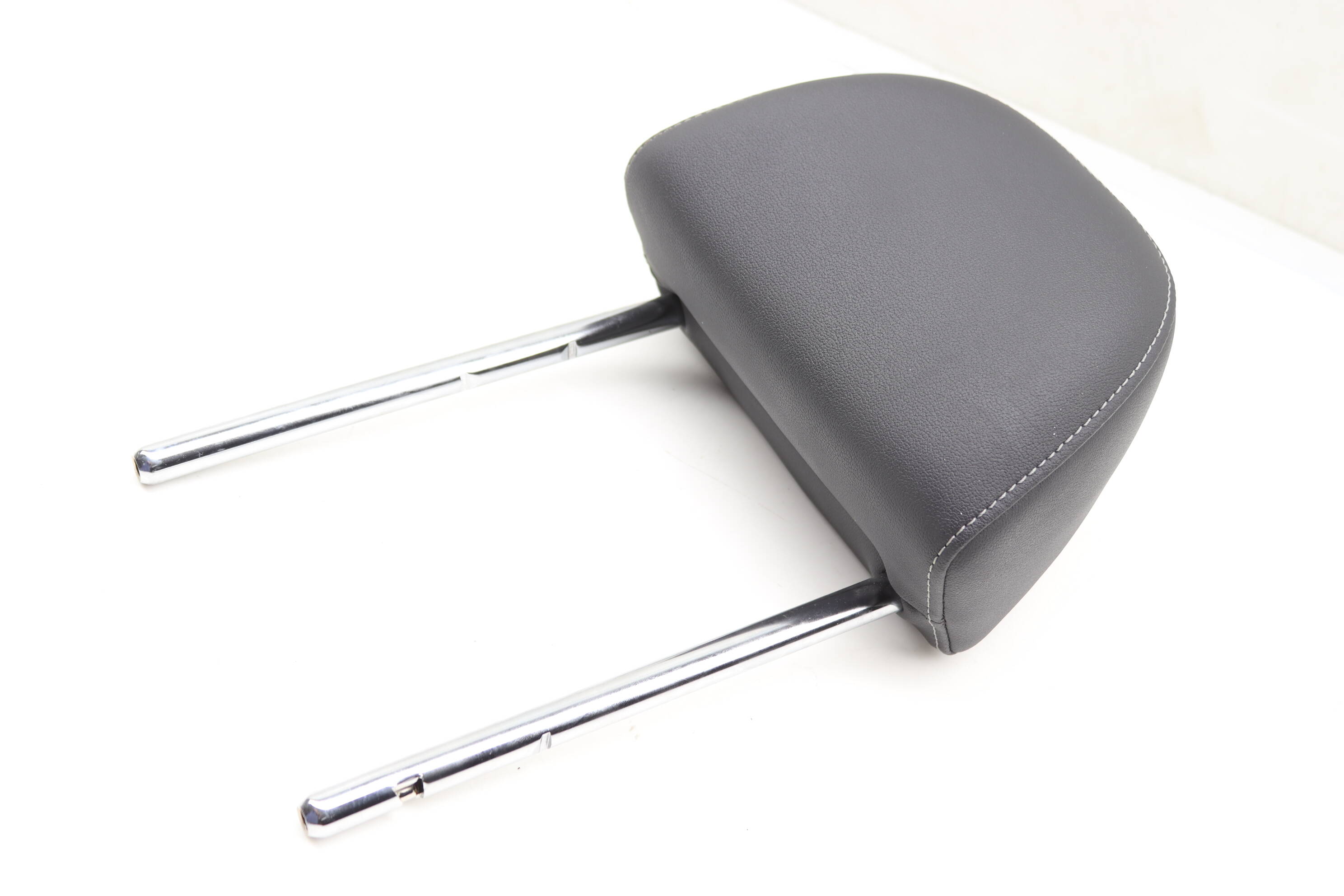 Headrest / Head Rest 83A885901B