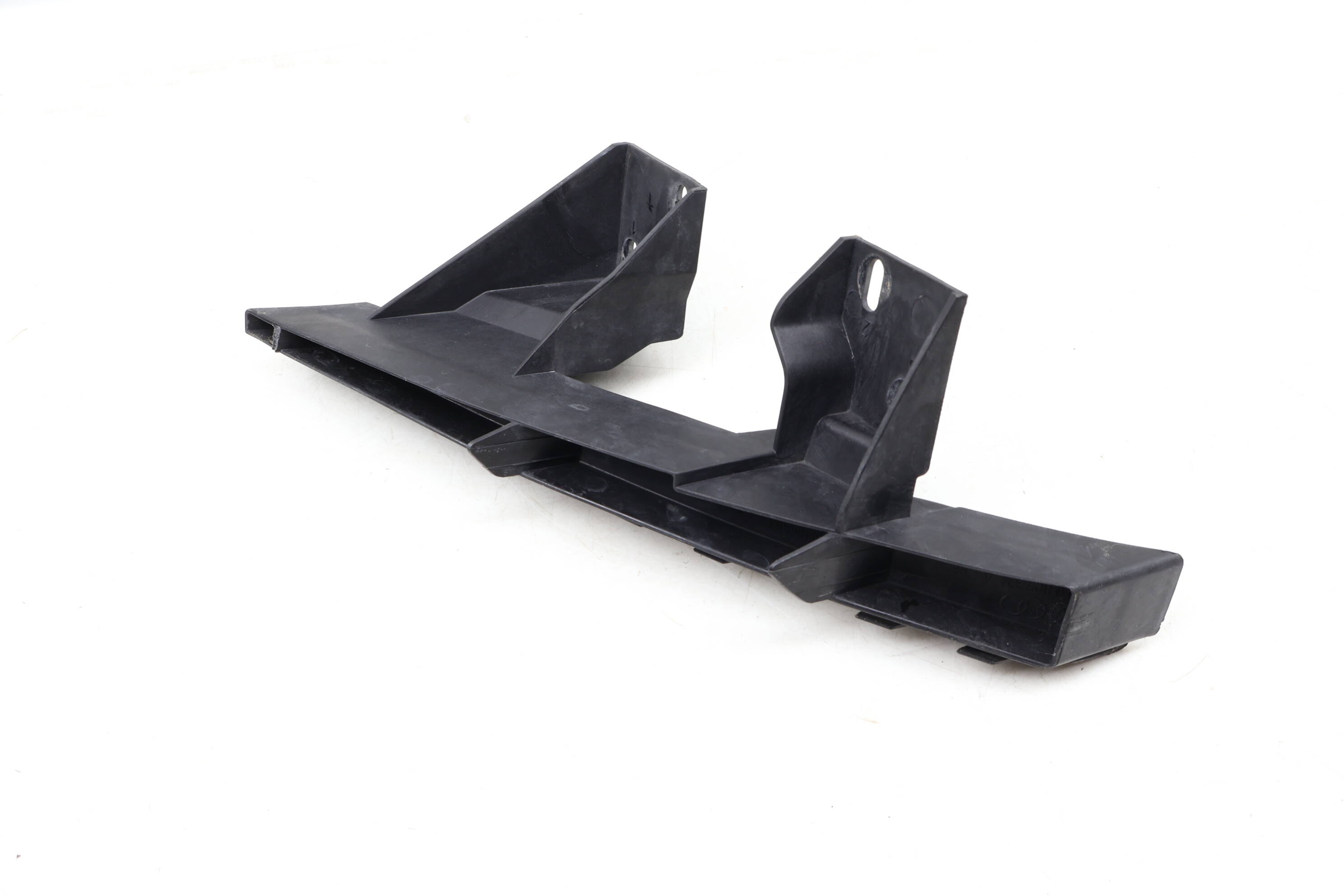 Bumper Mount / Bracket 4L0807334A