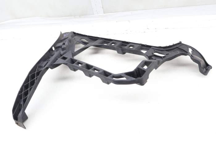 Bumper Mount Bracket (Side) 3C8807393B main product photo