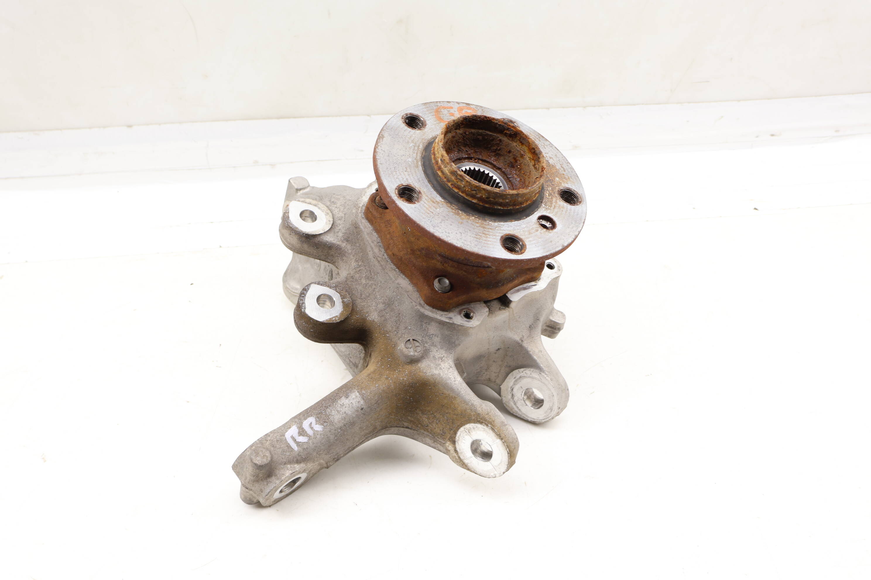 Spindle Knuckle W/ Wheel Bearing 33326793770