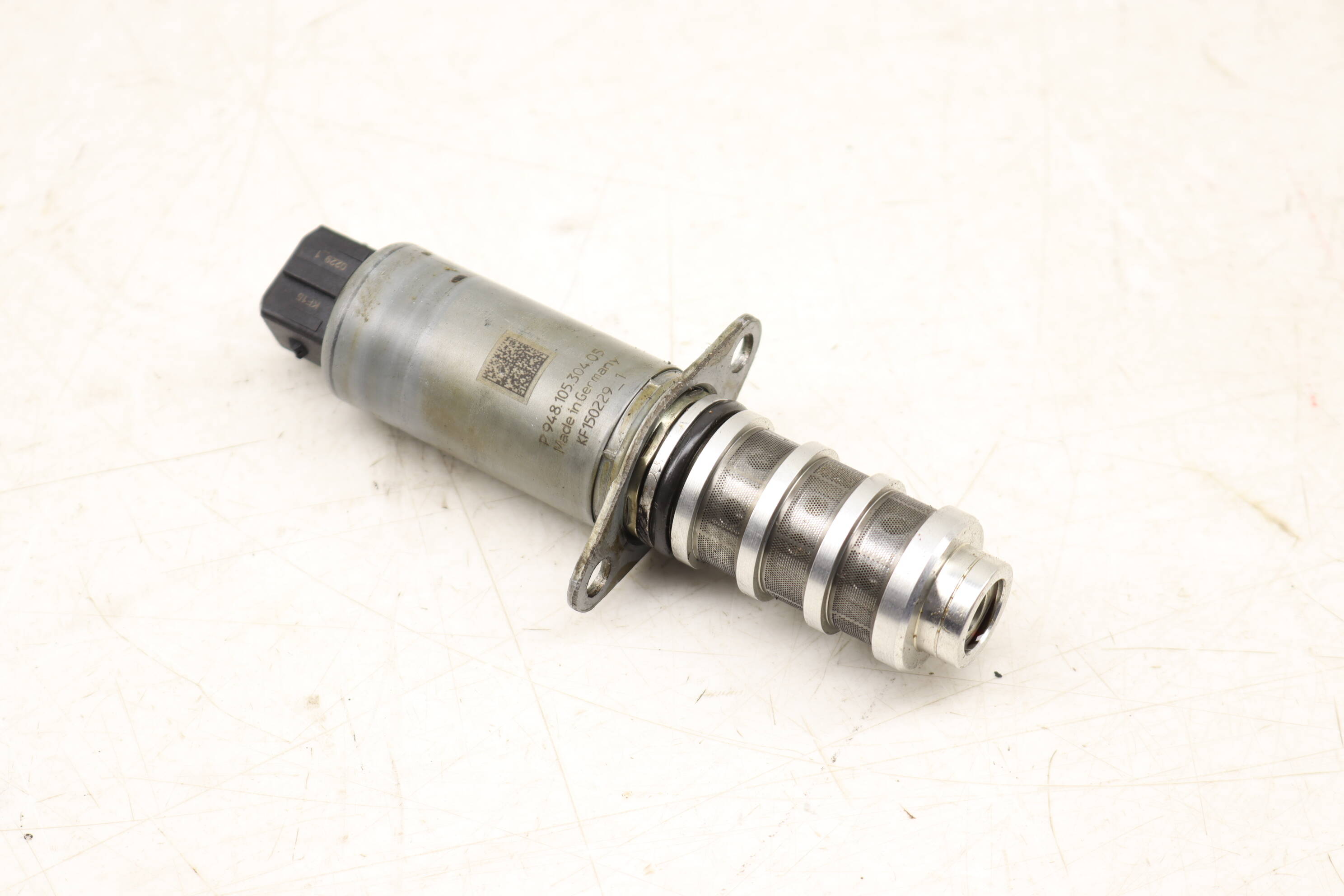 Cam / Camshaft Valve Solenoid 94810530405