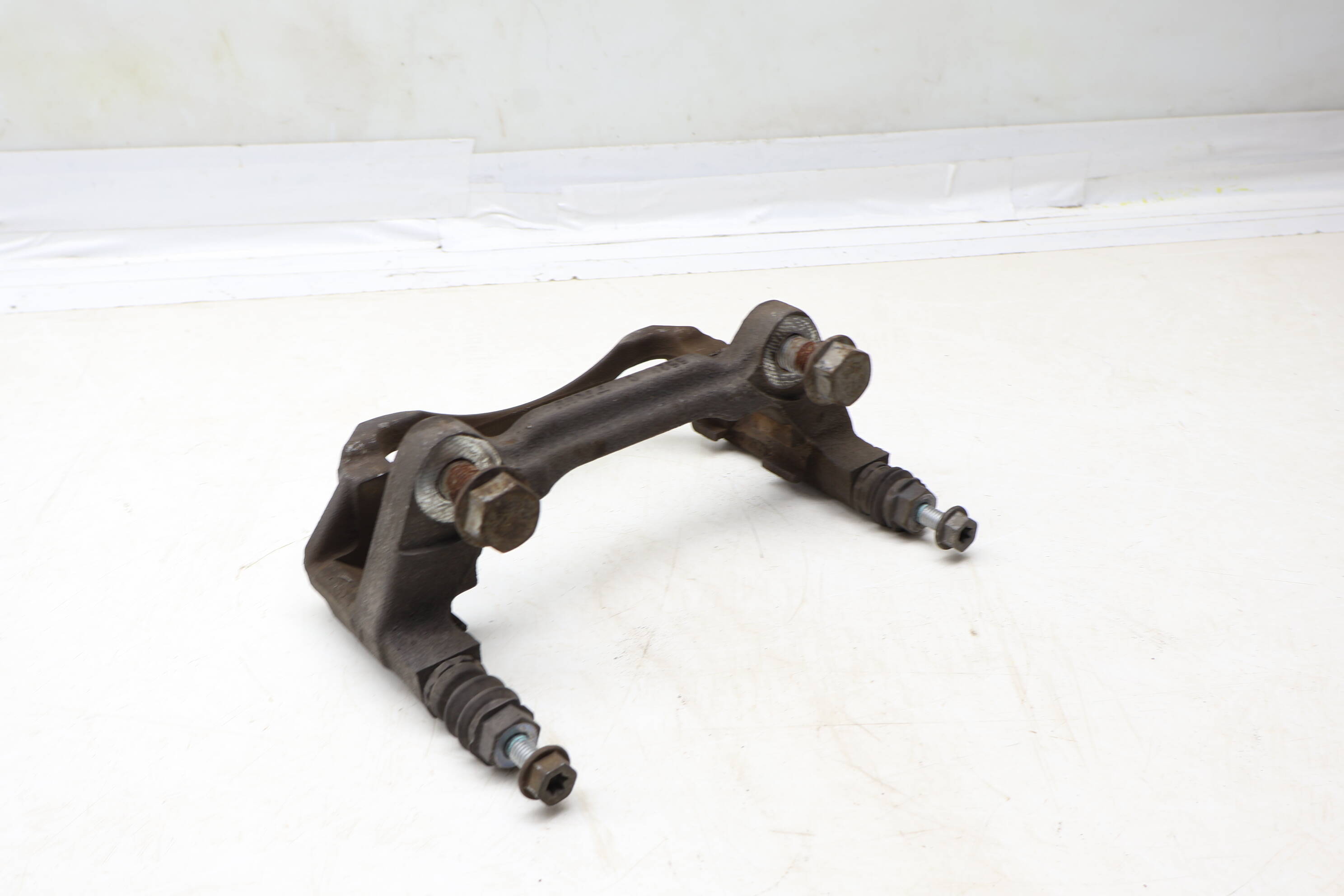 Brake Caliper Carrier / Bracket 5QM615126