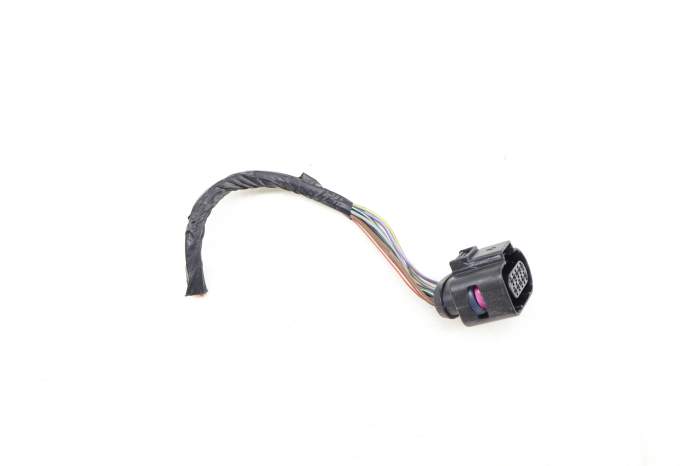 Outer Tail Light Wiring Harness Connector / Pigtail main product photo